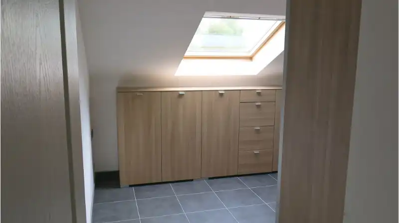 Halfopen villa-woning met Garage en Tuin te huur in Jabbeke foto 15