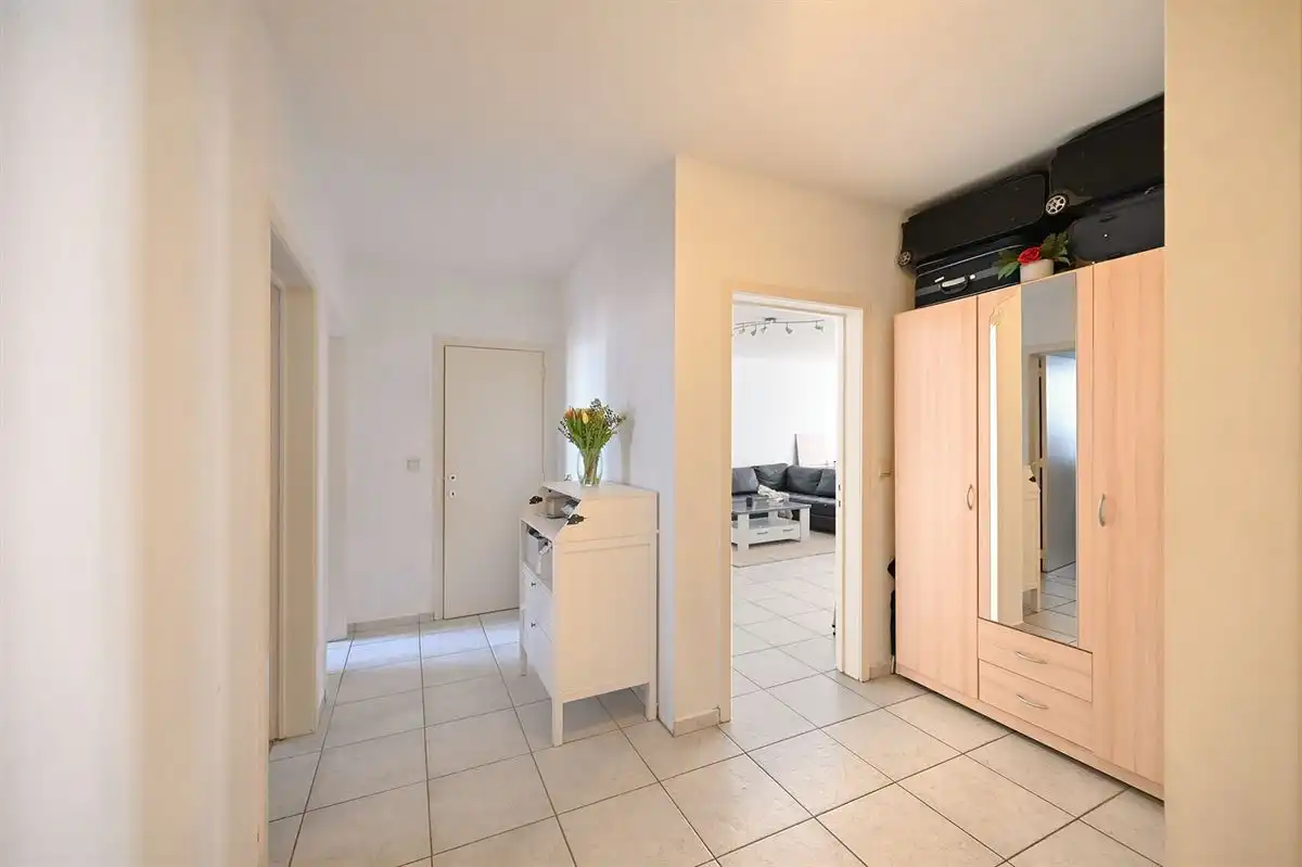 Zeer ruim appartement (120 m²) met 2 SLPK, terras en EPC-label A foto 3