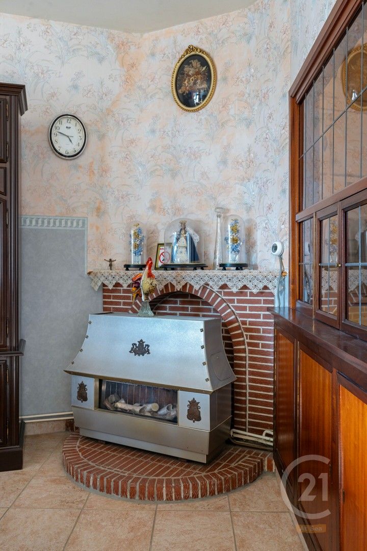 Te Renoveren Appartement in Westende – 3 Slaapkamers foto 11