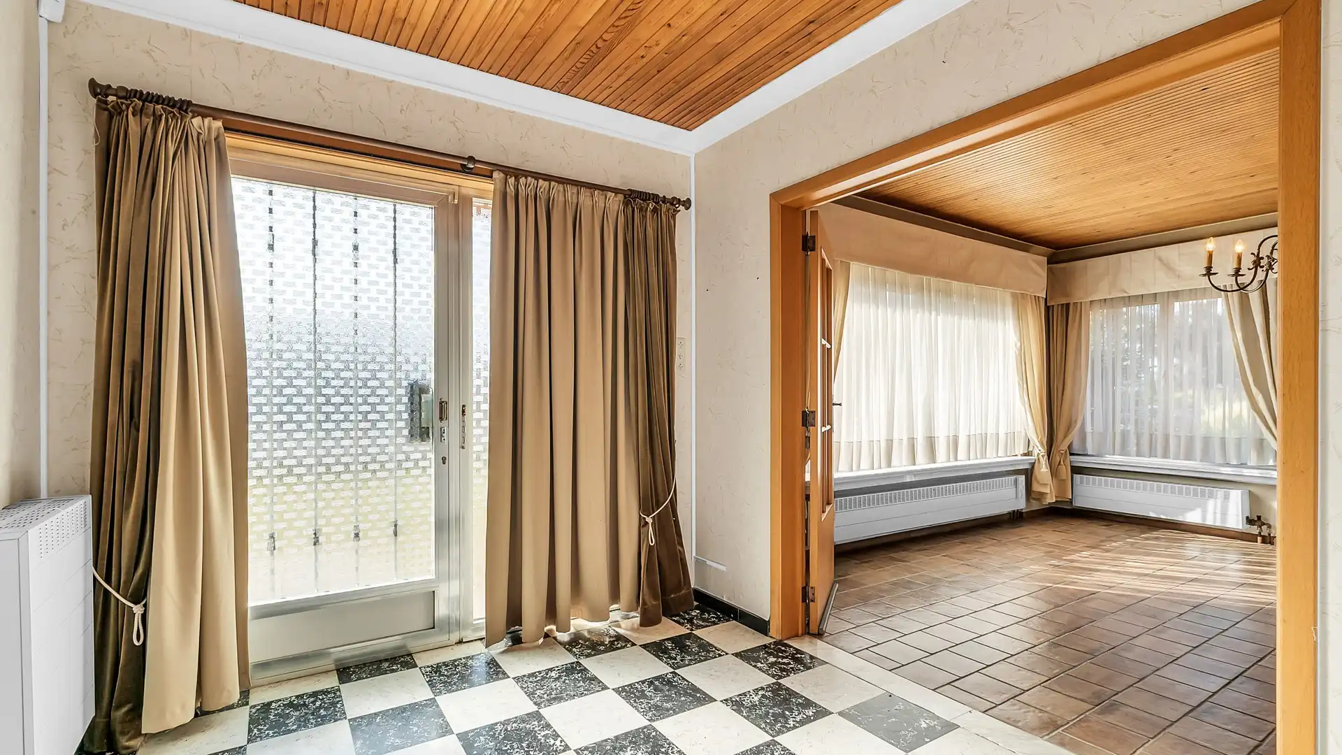 Rustig gelegen te renoveren bungalow met 4 slaapkamers vlakbij Hasselt Centrum foto 6