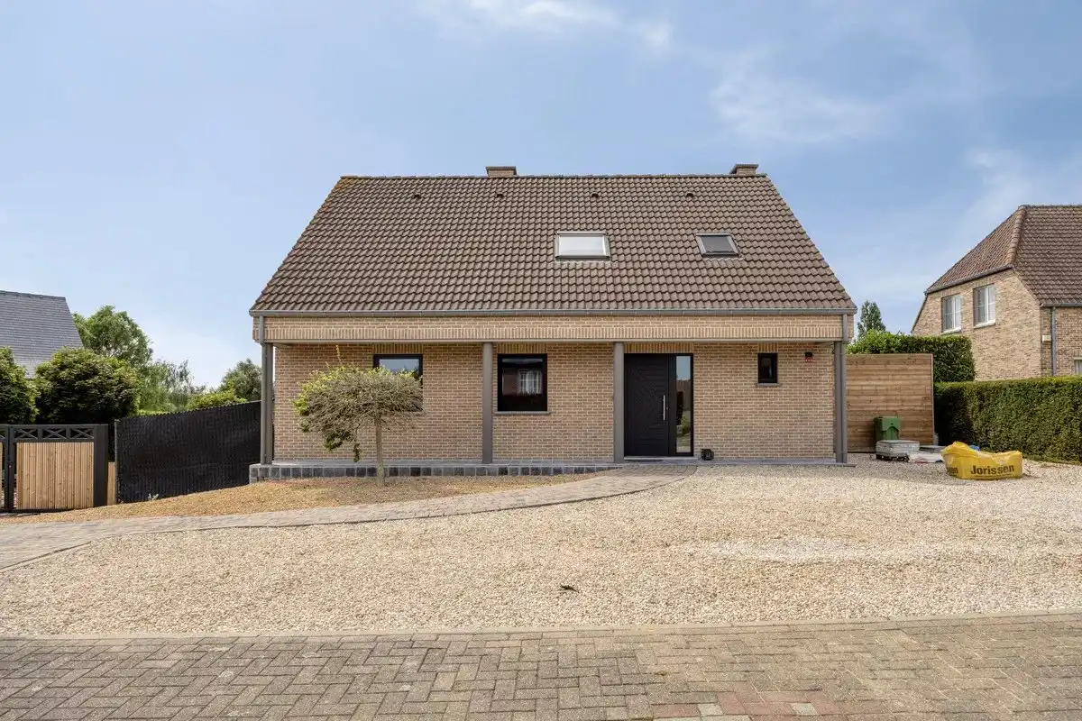 RUIME WONING OP GUNSTIGE LOCATIE EN GELEGEN OP EEN PERCEEL VAN 17A44CA foto 38