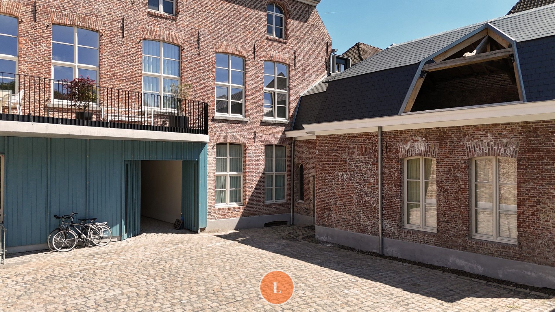 klassevol appartement in historisch gebouw foto 18