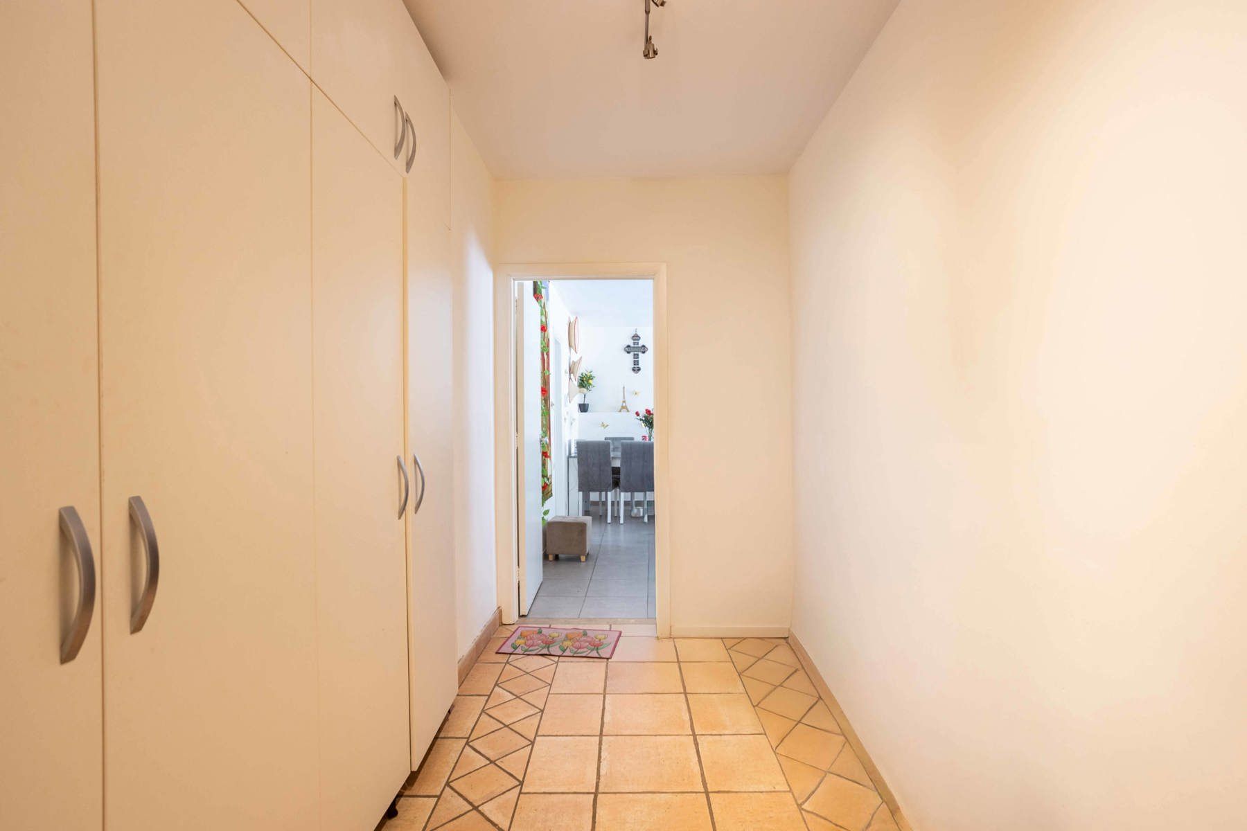 Instapklaar appartement in het centrum van Aalst! foto 3