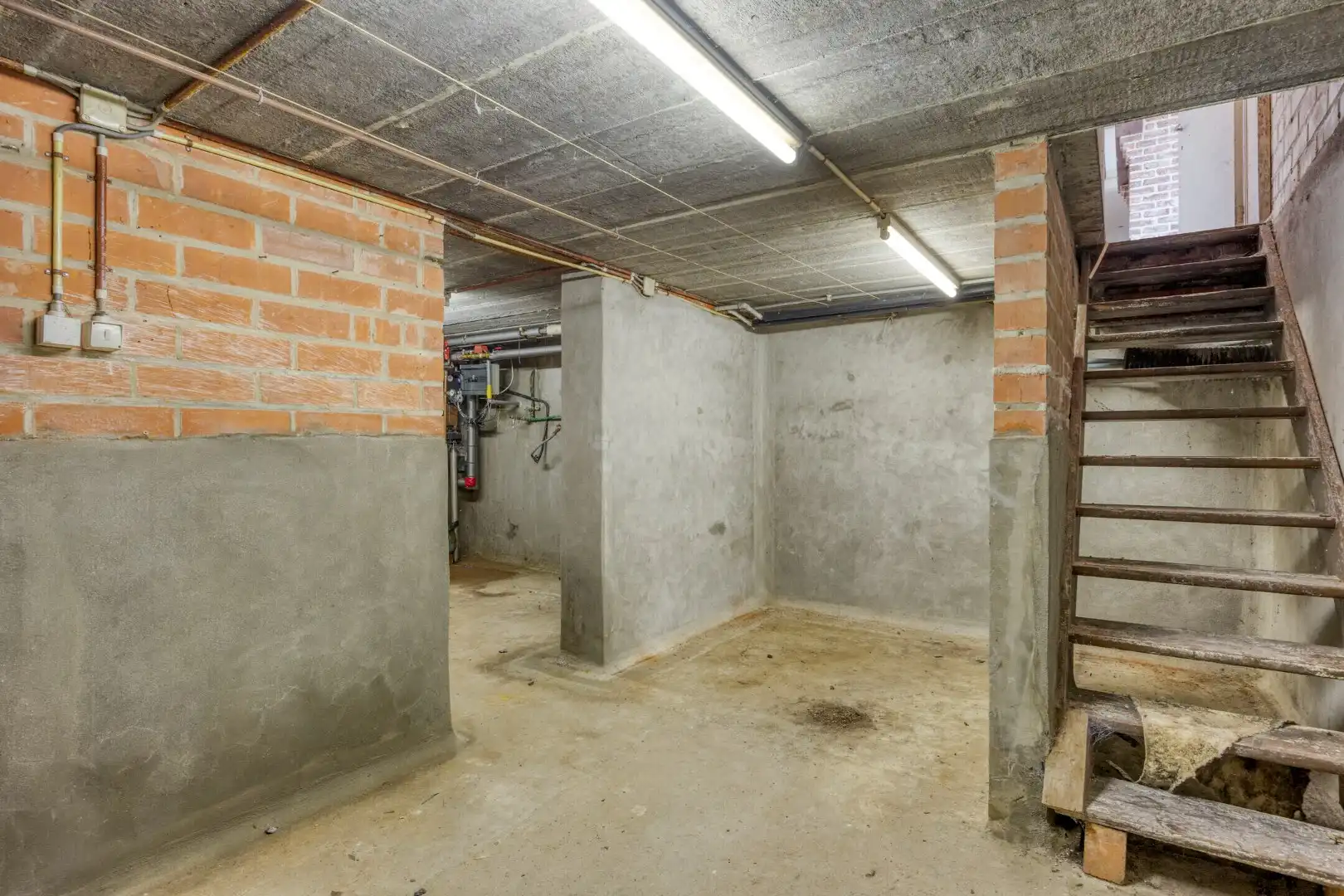 Te renoveren villa aan het kasteel ten Bogaerde foto 25