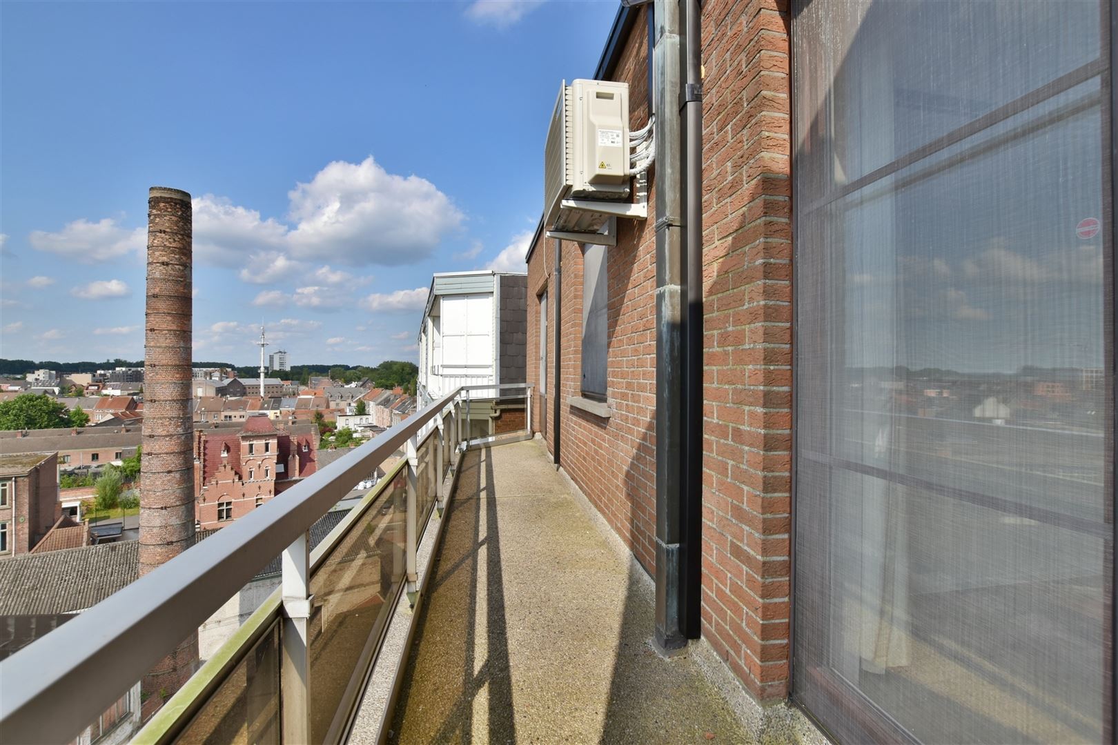 Ruim dakappartement met fantastisch zicht in het hartje van Dendermonde  foto 8