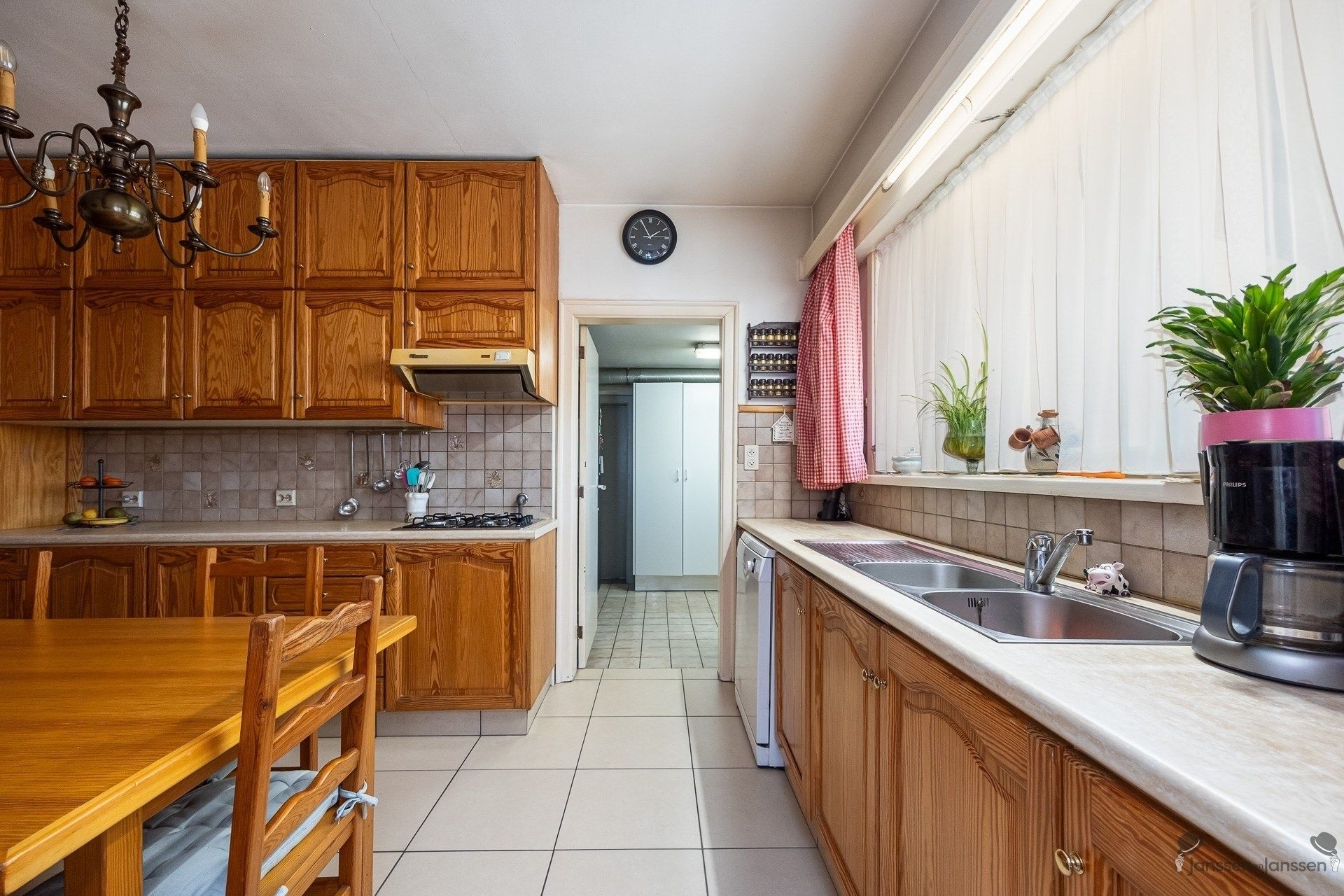 villa op een perceel van 3.552 m² foto 12
