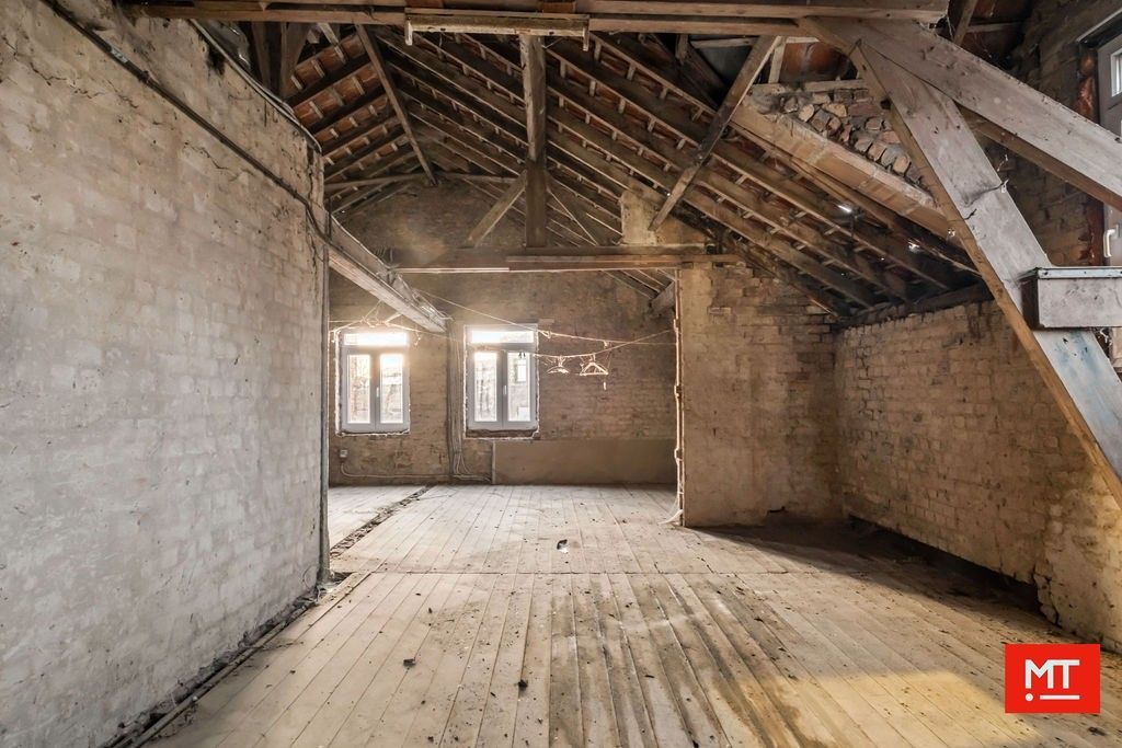 Te renoveren alleenstaande woning in de dorpskern van Wulvergem (Heuvelland) foto 12