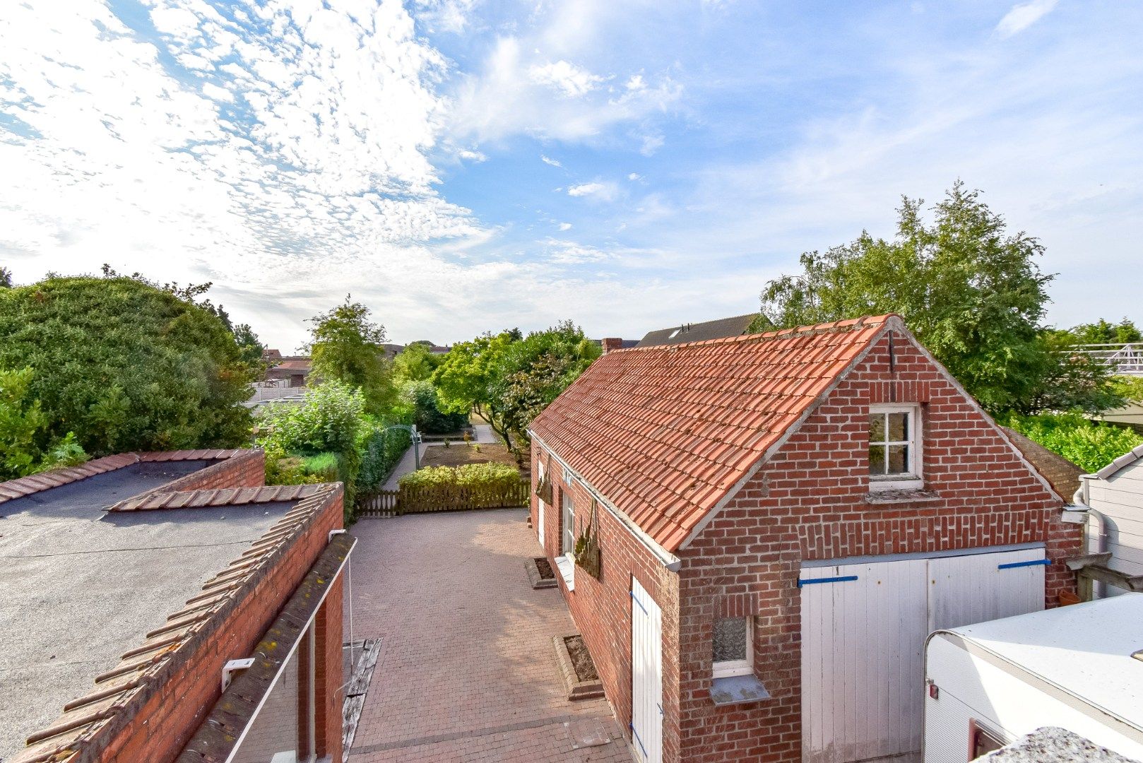 Woning met garage en tuin met mogelijkheid tot 5 slaapkamers foto 13
