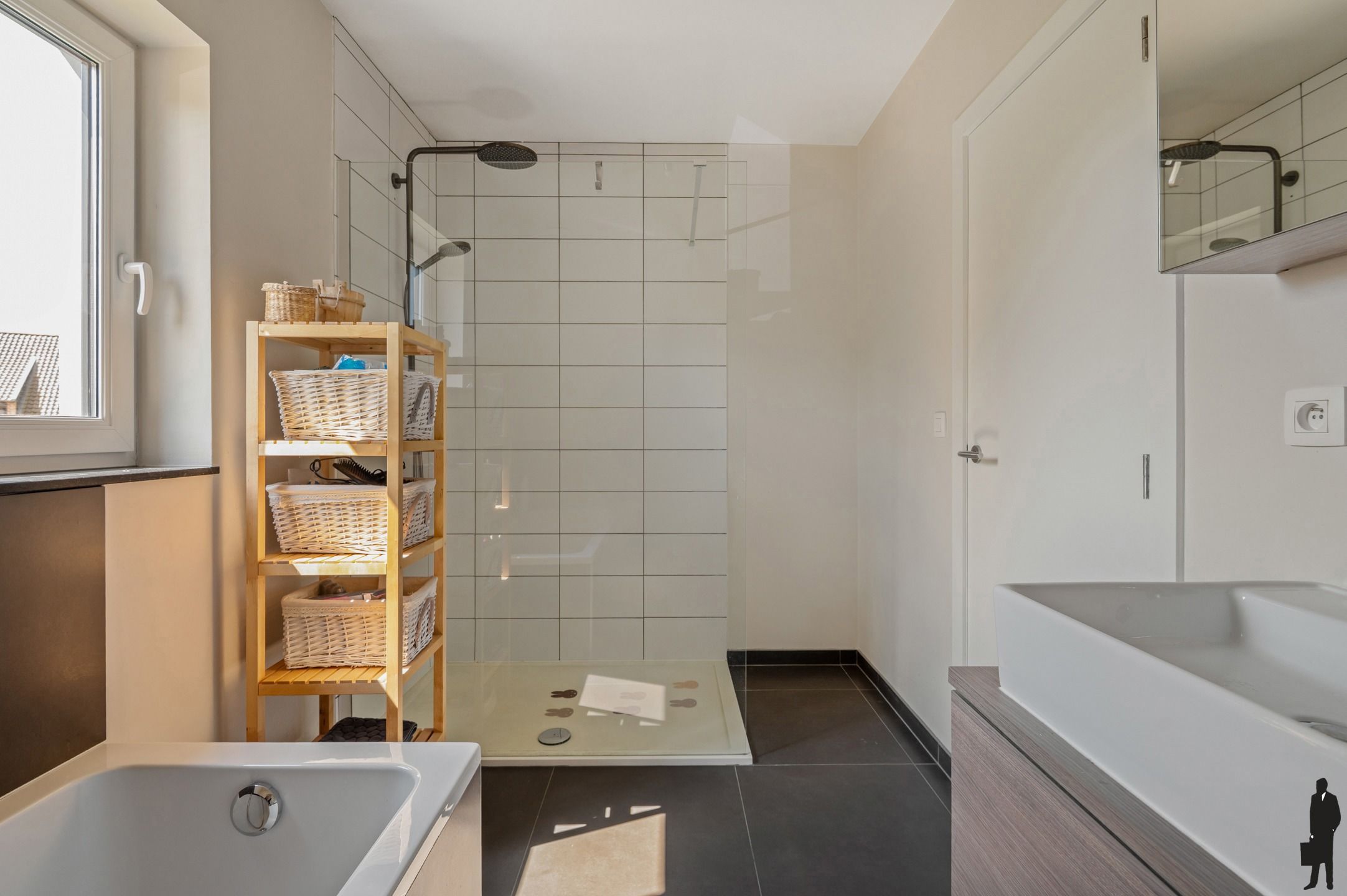 Instapklare woning in kindvriendelijke wijk! foto 22