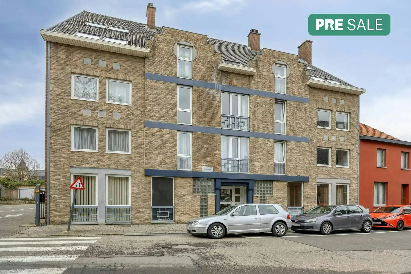 Gerenoveerd twee slaapkamer appartement in centrum Hasselt foto 3