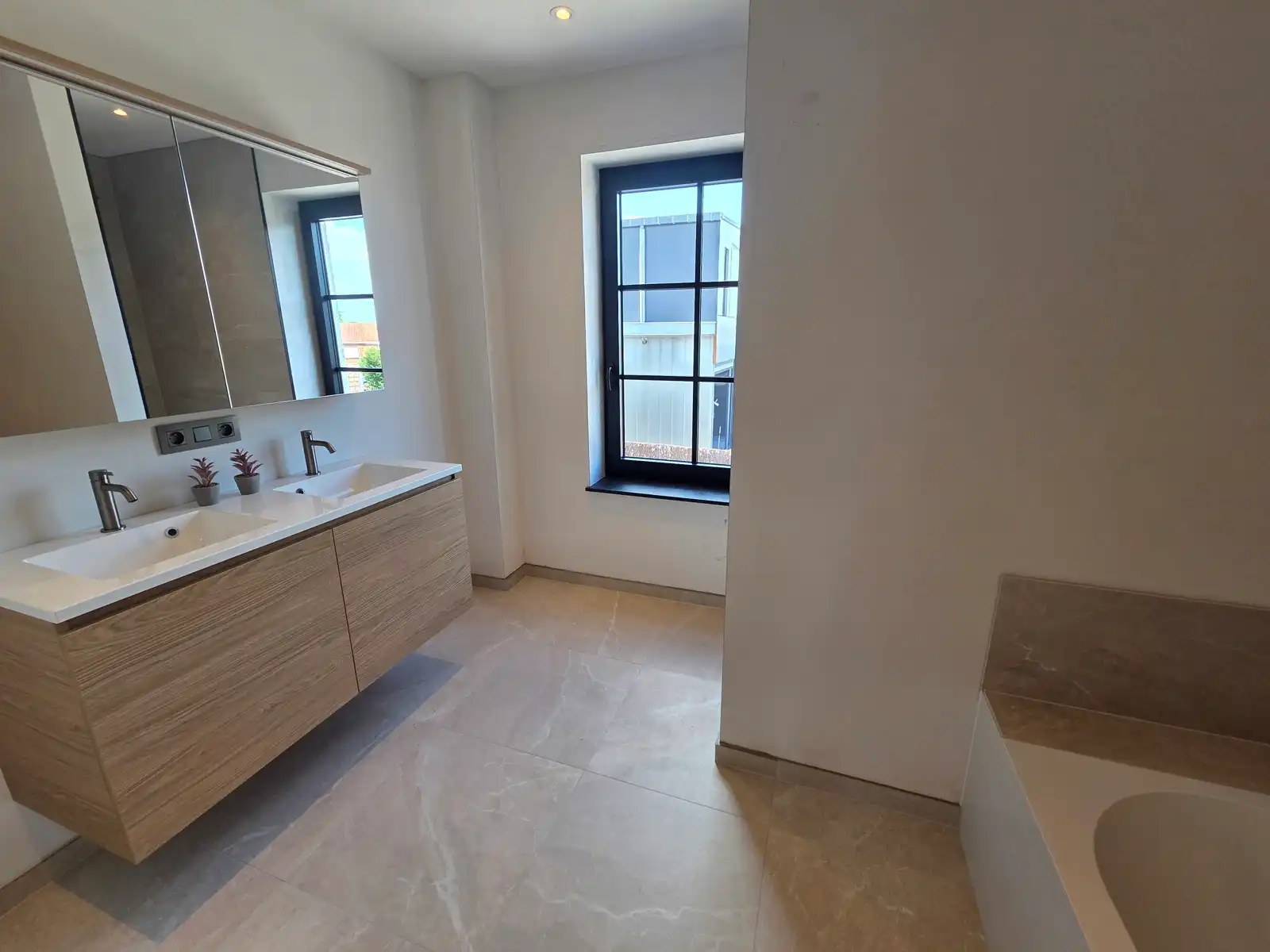 Luxe nieuwbouwvilla! foto 13
