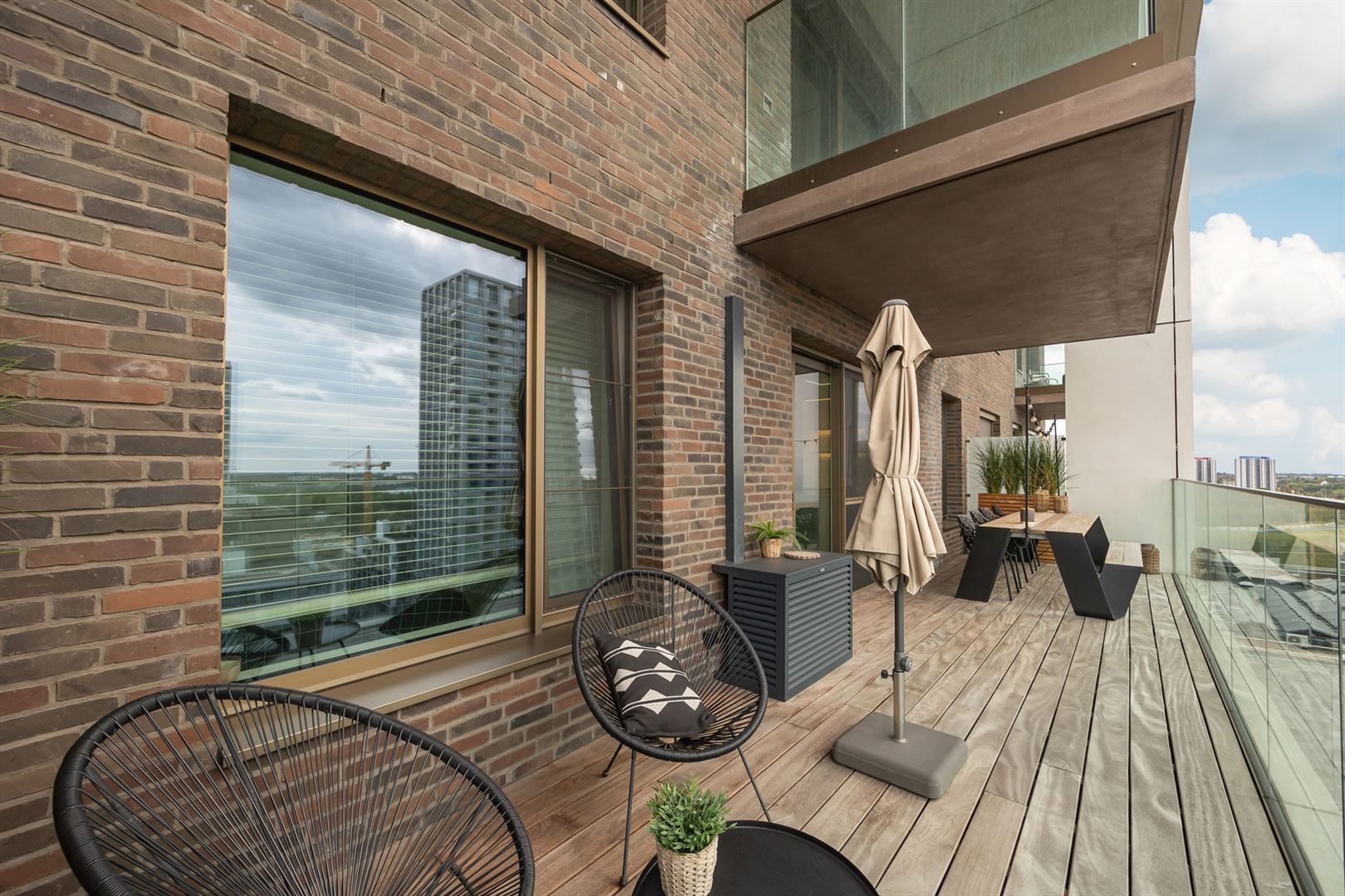 Gemeubeld Scheldezicht app met XXL-terras foto 12
