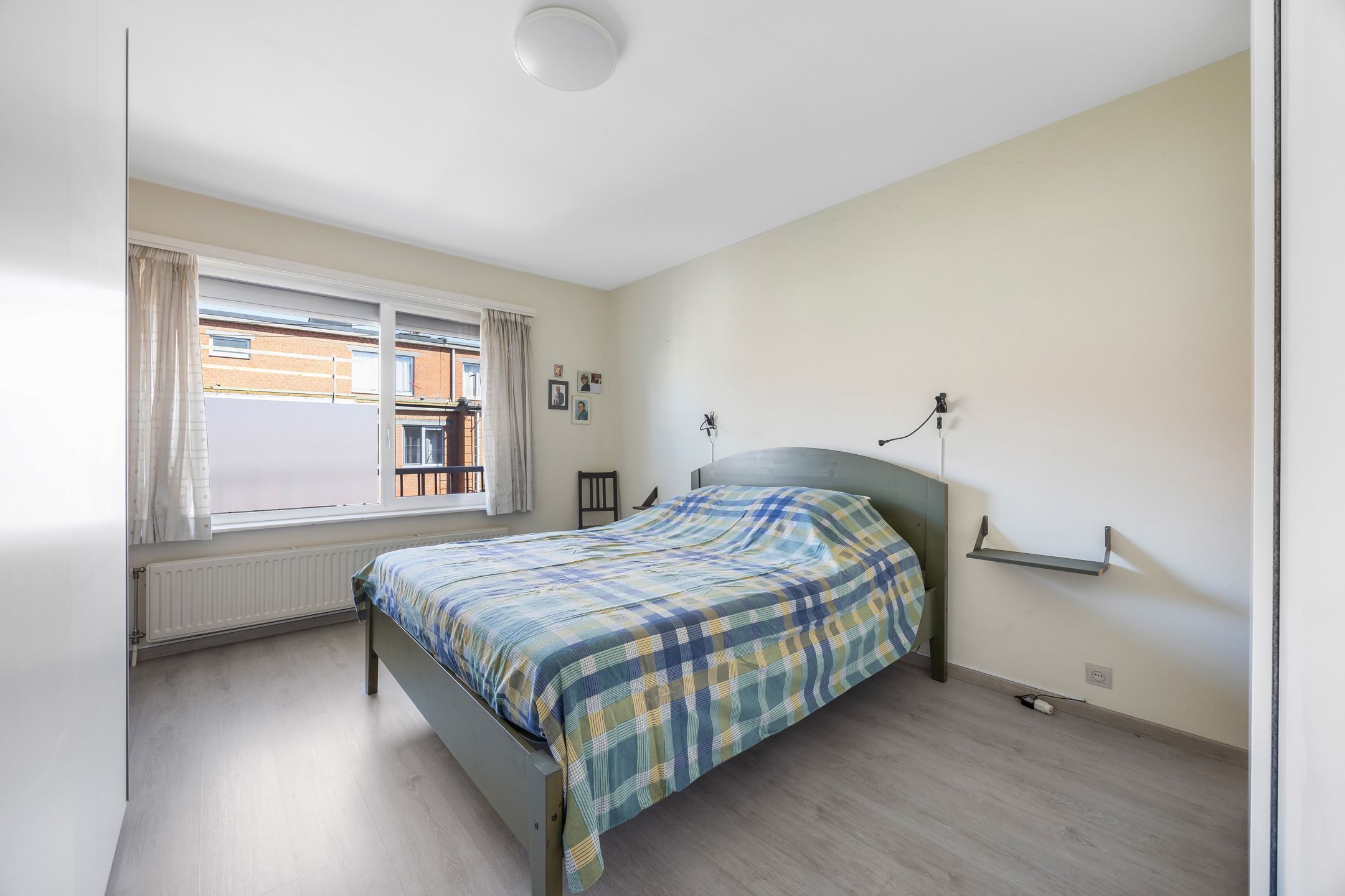 Goed gelegen appartement met 2 slaapkamers en 2 terrassen. foto 14