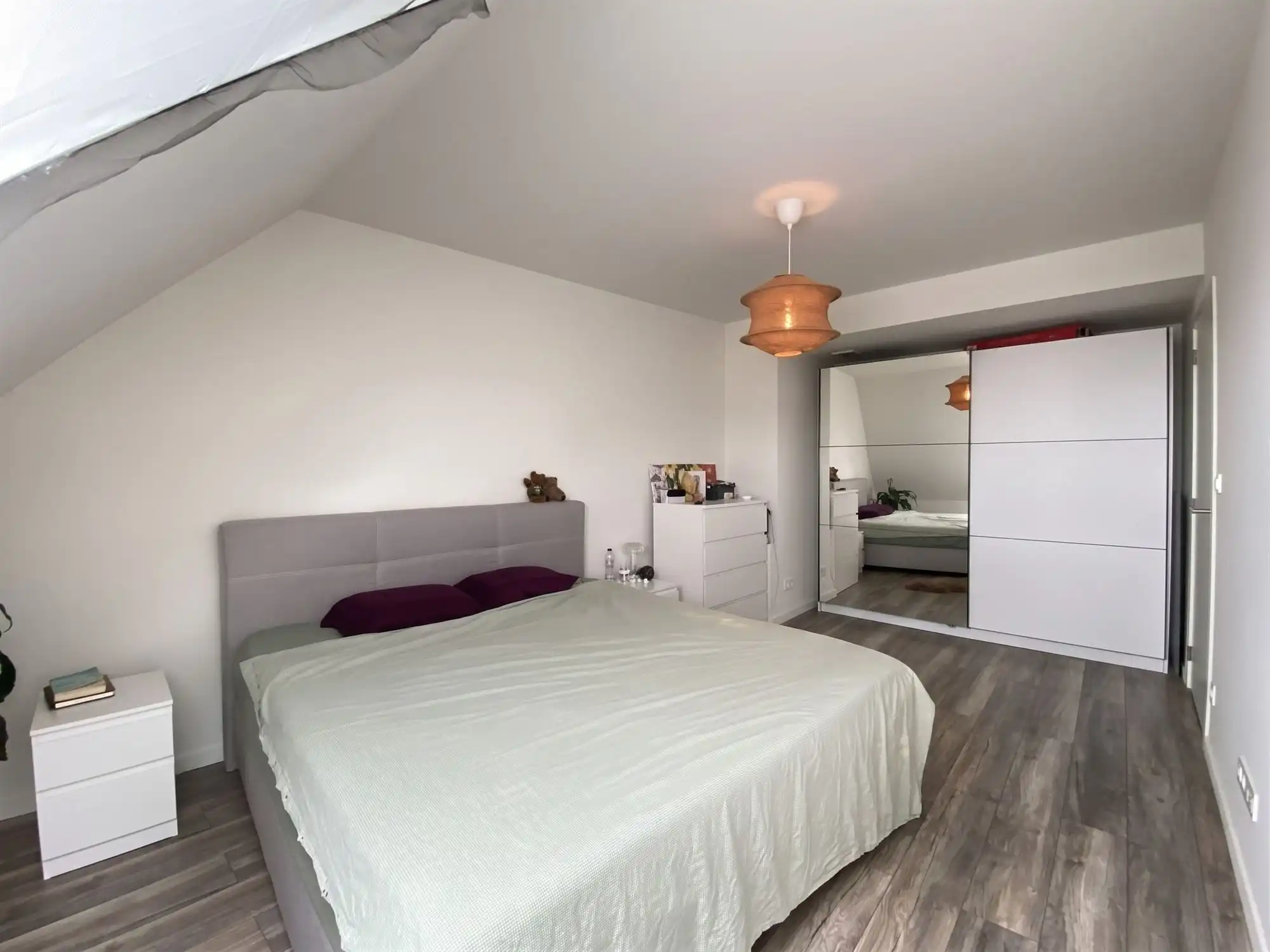 Duplex-appartement met 2 slaapkamers en autostaanplaats, centraal gelegen te Evergem foto 13