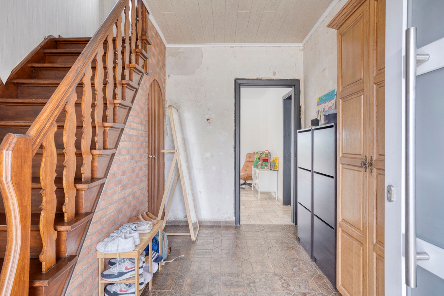 Licht te renoveren woning met zicht op groen in hartje SKW foto 11