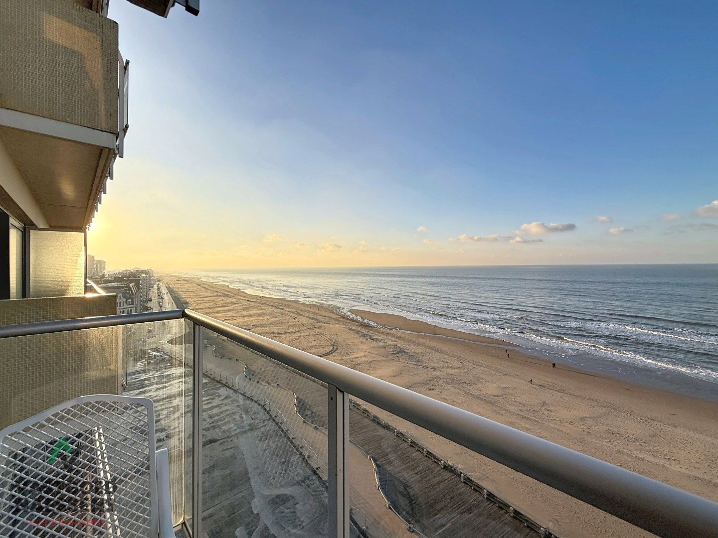 GEMEUBELD 2 SLPK APP MET ZEEZICHT EN 2 TERRASSEN foto 6