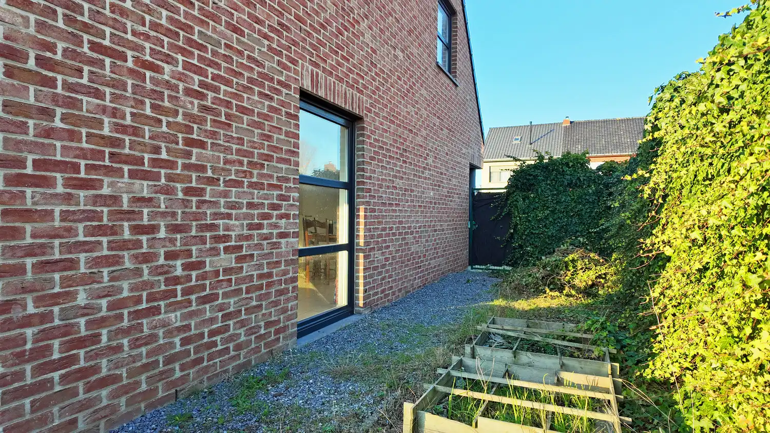 Moderne en gezellige gezinswoning gelegen te Adegem! foto 9