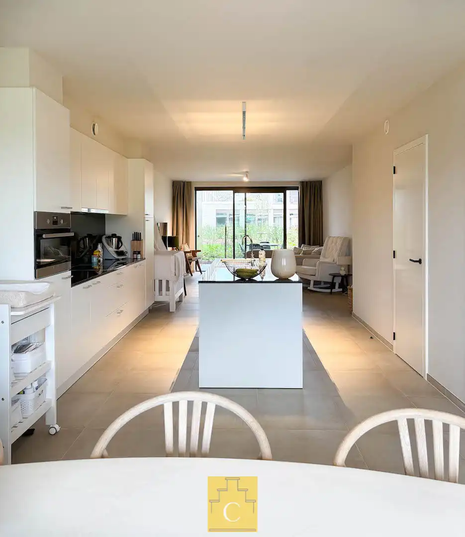 Appartement met ruime terrassen en autostandplaats foto 11