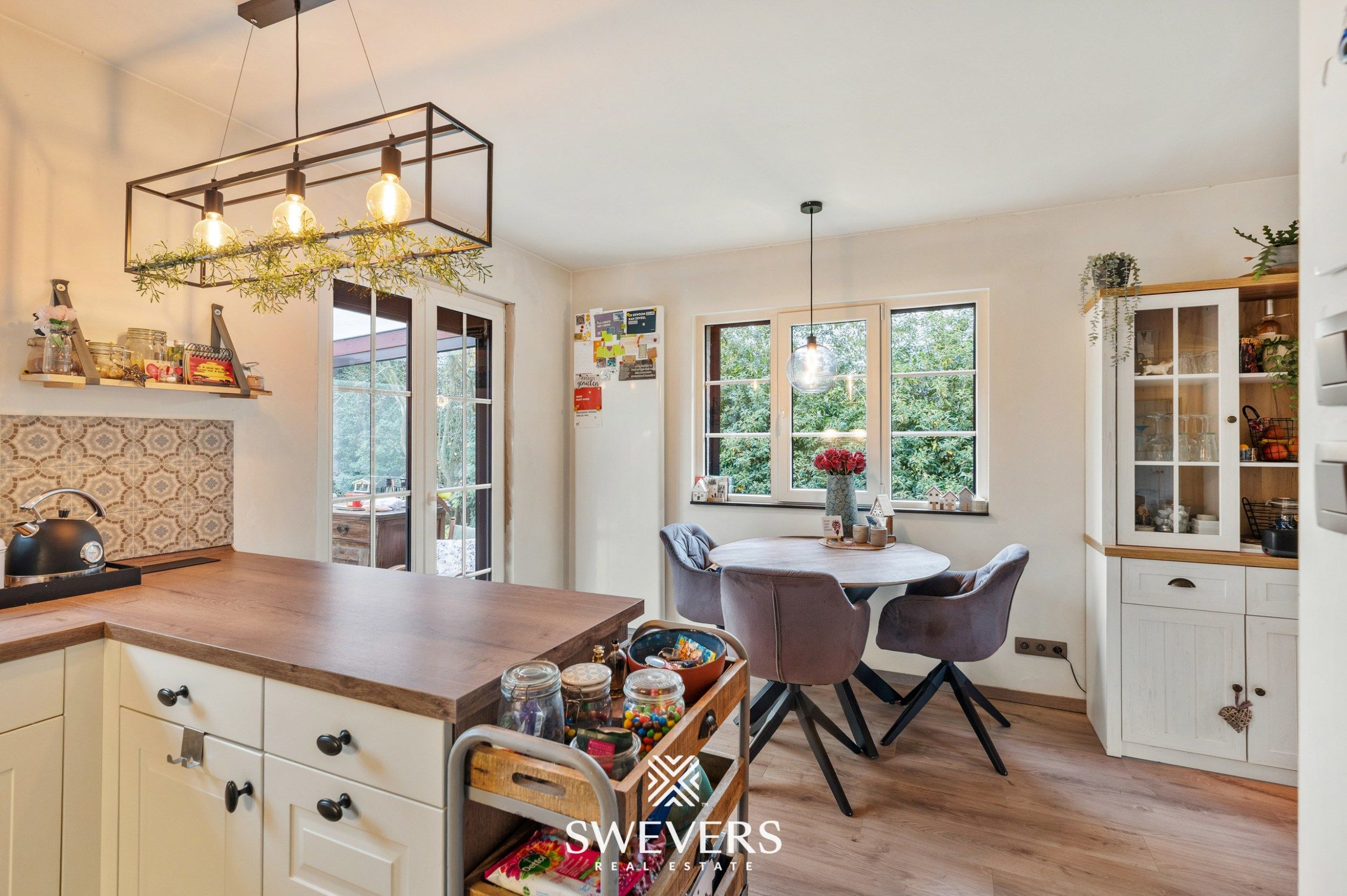 Gerenoveerde gelijkvloerse bungalow op prachtig perceel in het groen (11a 17ca) foto 8