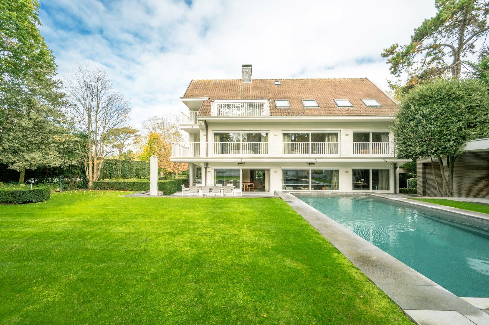 Exclusief: zeer discreet gelegen villa in een rustige omgeving in het Zoute foto 2