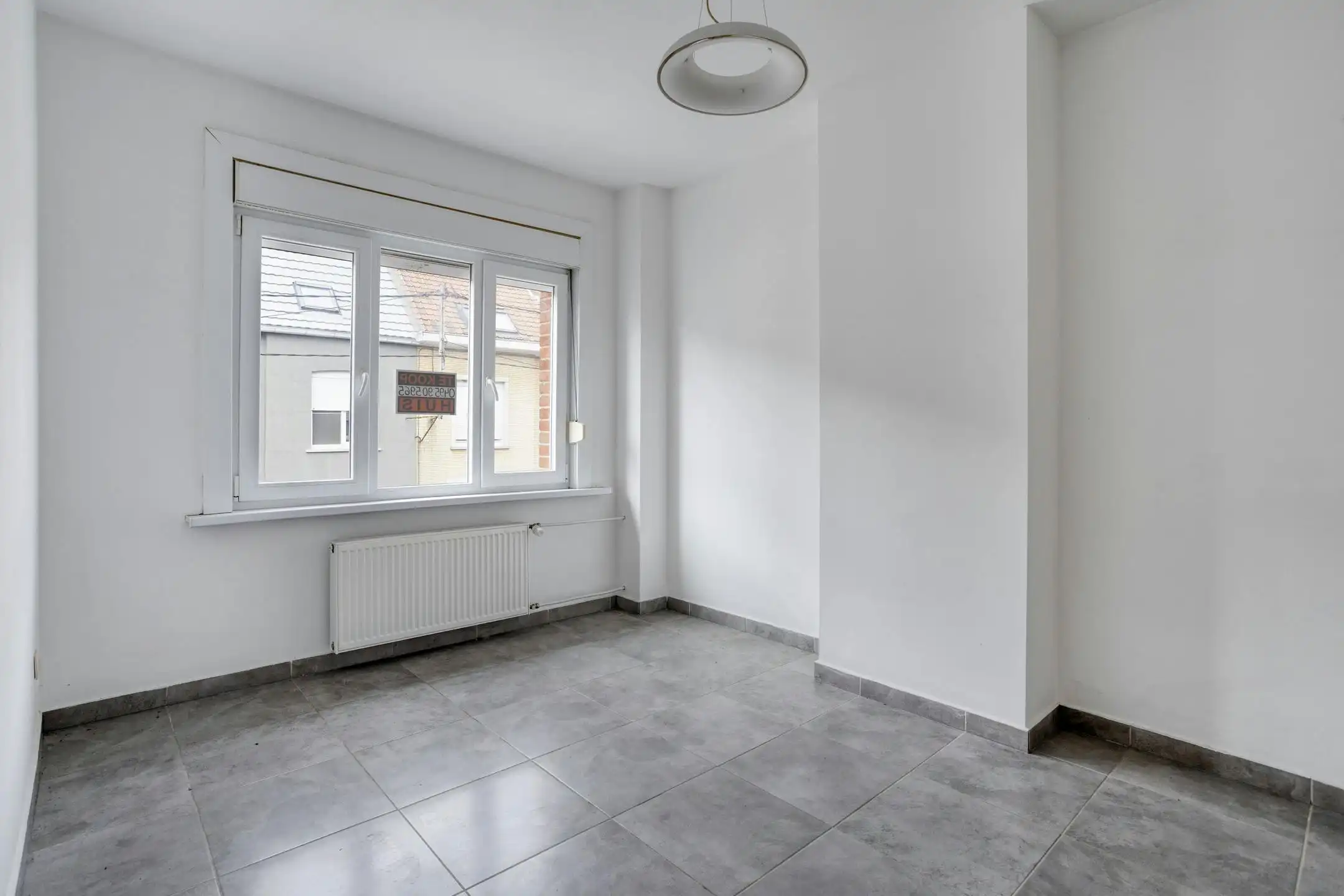 Huis met 5 slaapkamers te koop in het centrum van Roeselare foto 3