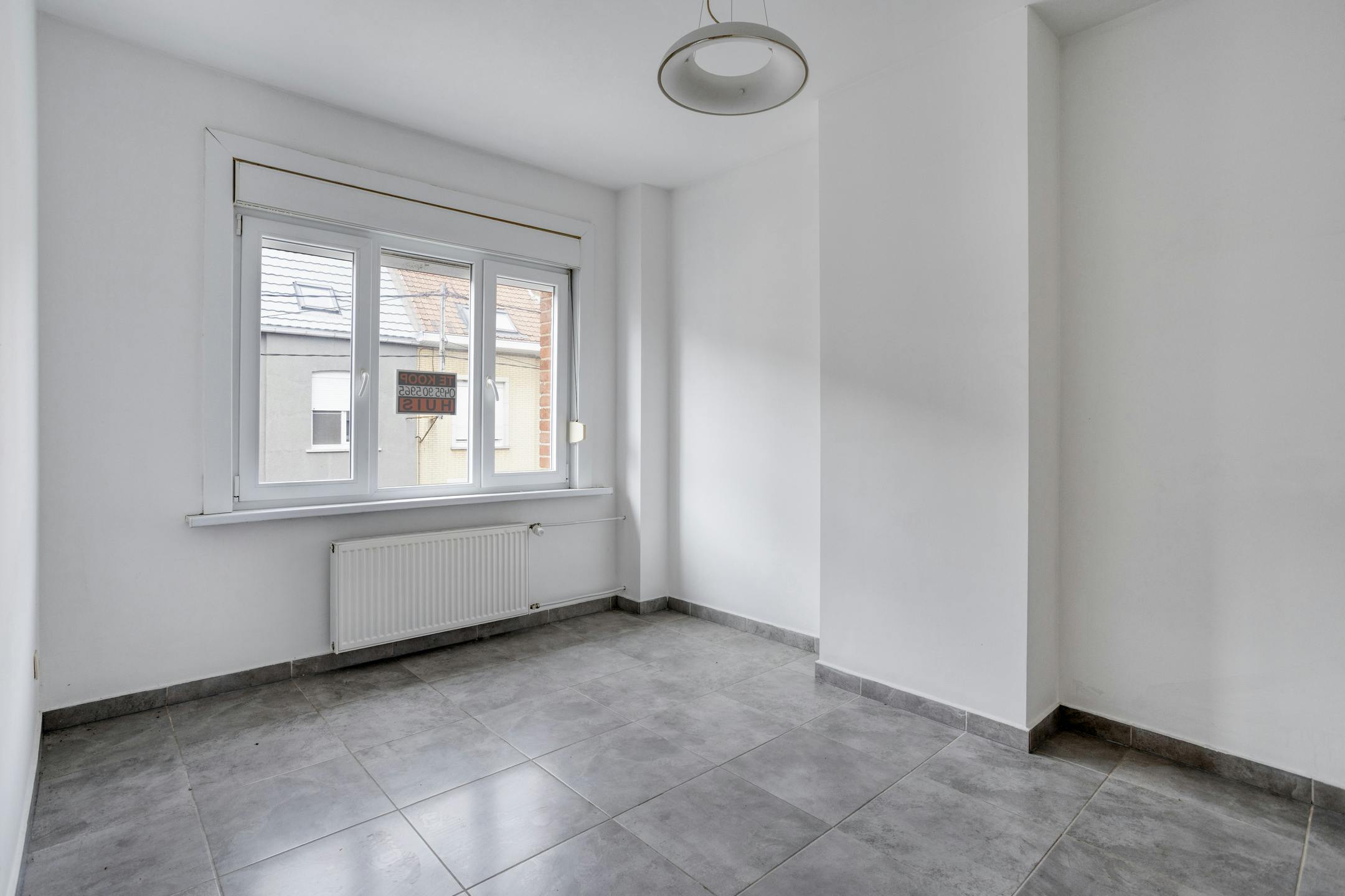 Huis met 5 slaapkamers te koop in het centrum van Roeselare foto 4