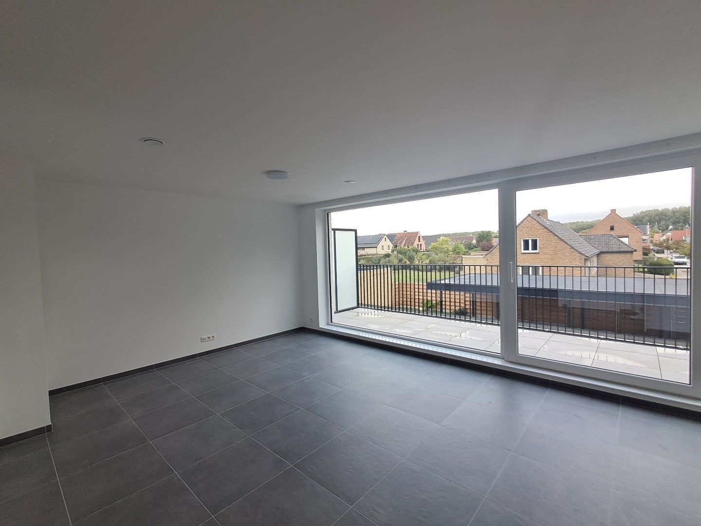 Energiezuinig nieuwbouwappartement te Moerkerke foto 2