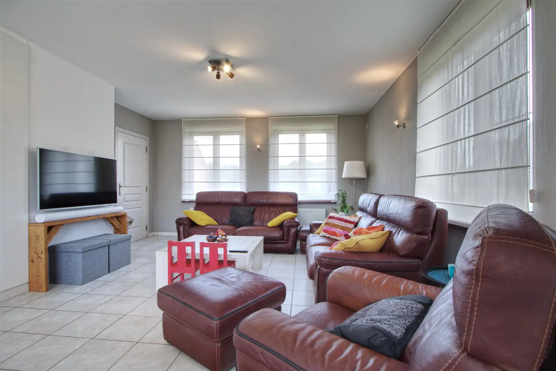 GEZINSWONING - OB - 4 SLK - TUIN - TERRAS - GARAGE - PARKING foto 3