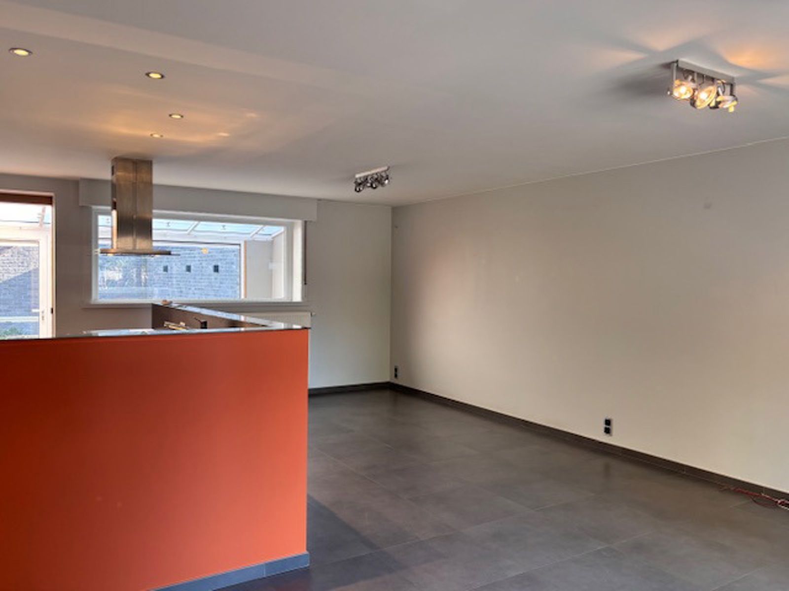 Gezellige, instapklare woning met garage en tuin foto 13