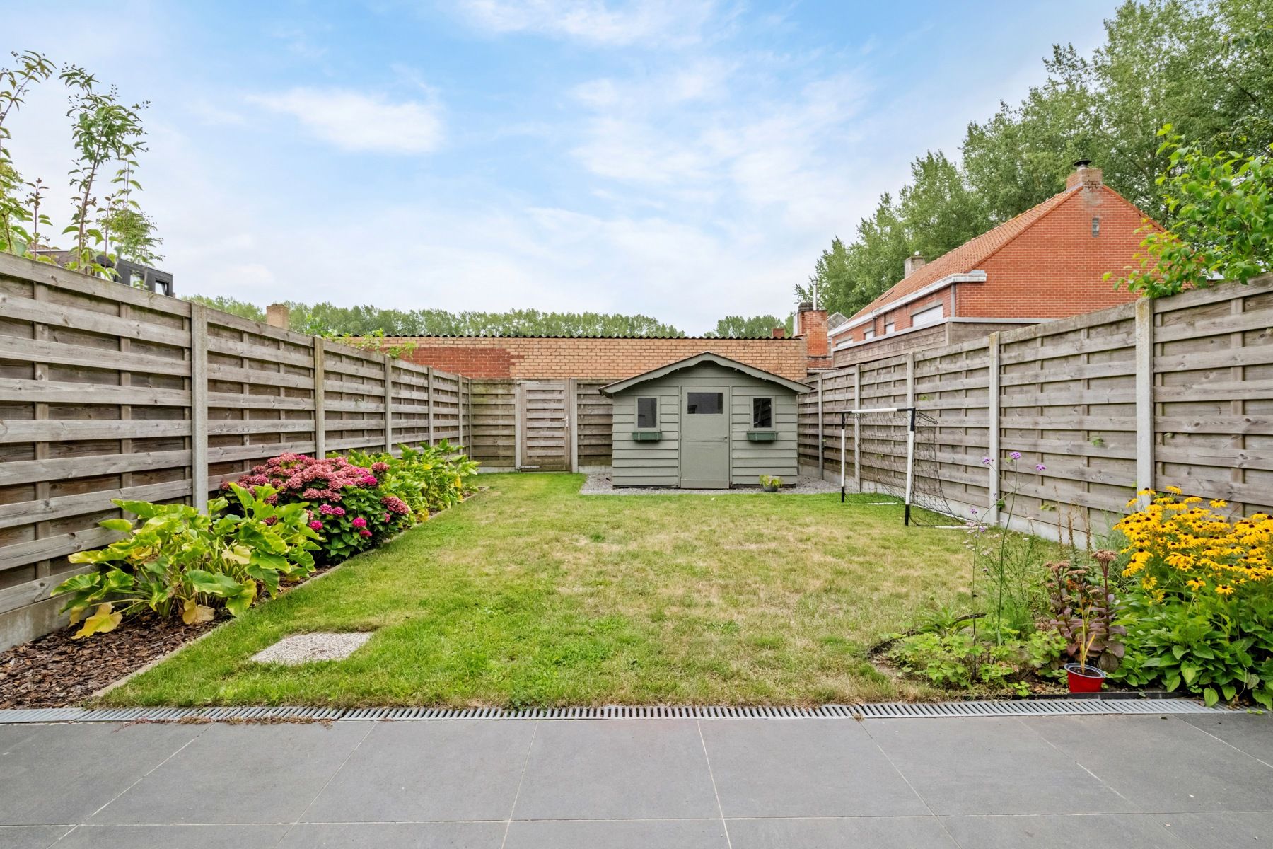 Rustig gelegen, lichtrijke & instapklare rijwoning te Brugge foto 11