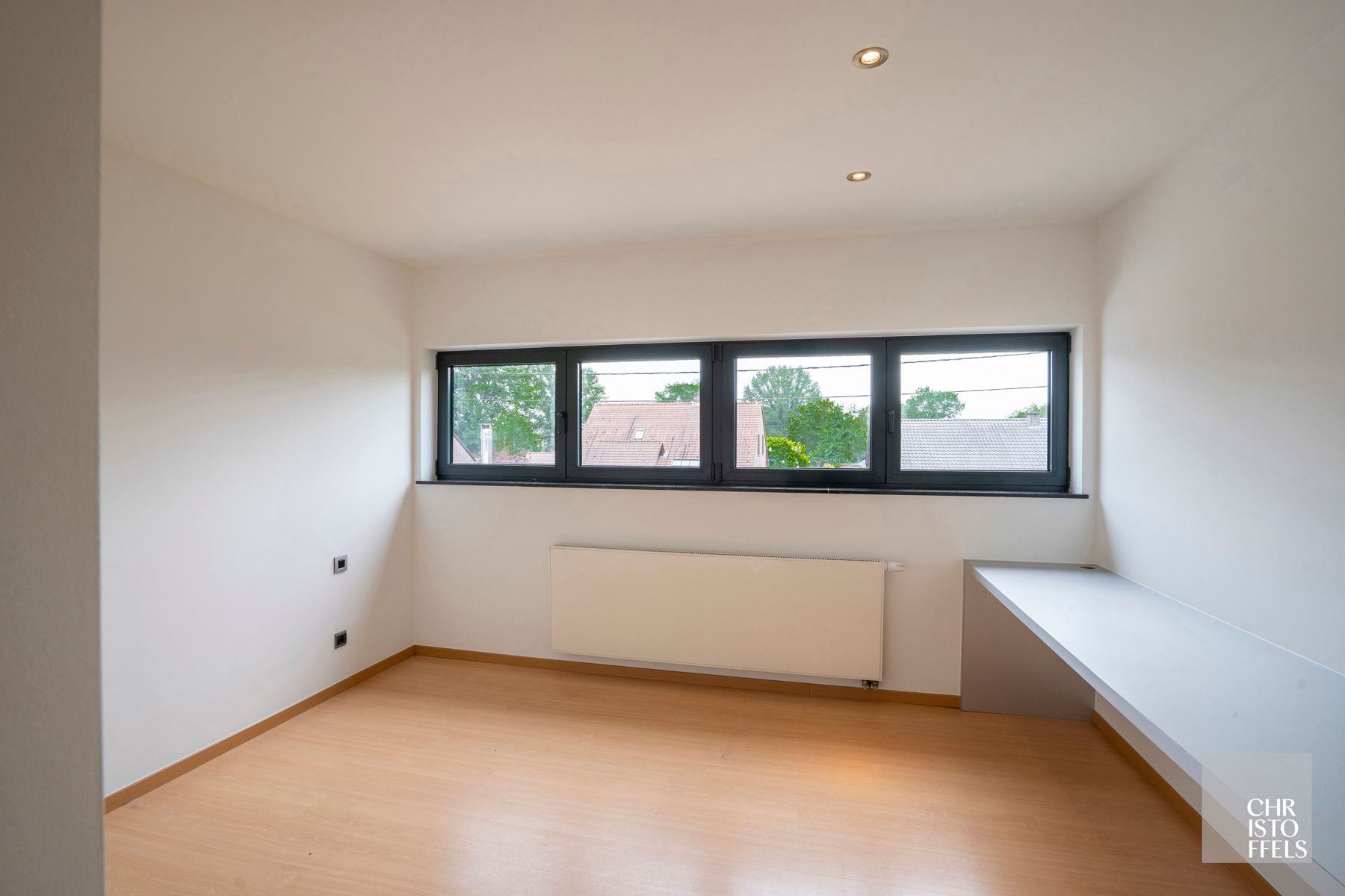 Tijdloze villa (405 m²) met zwembad, magazijn en weiland op 4.858 m²! foto 19