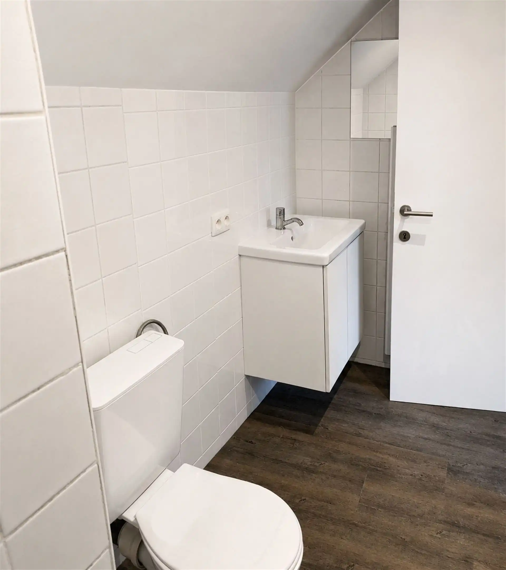 Studentenhuis met 3 koten met eigen badkamer en keuken. foto 22