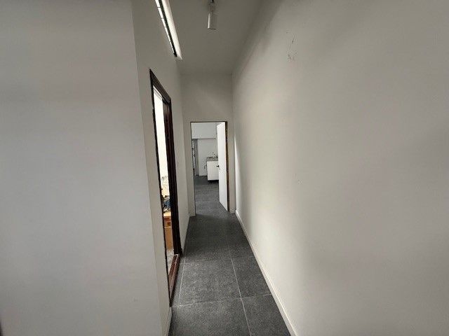 Afgewerkt handelszaak te huur in de Bevrijdingslaan Gent foto 6