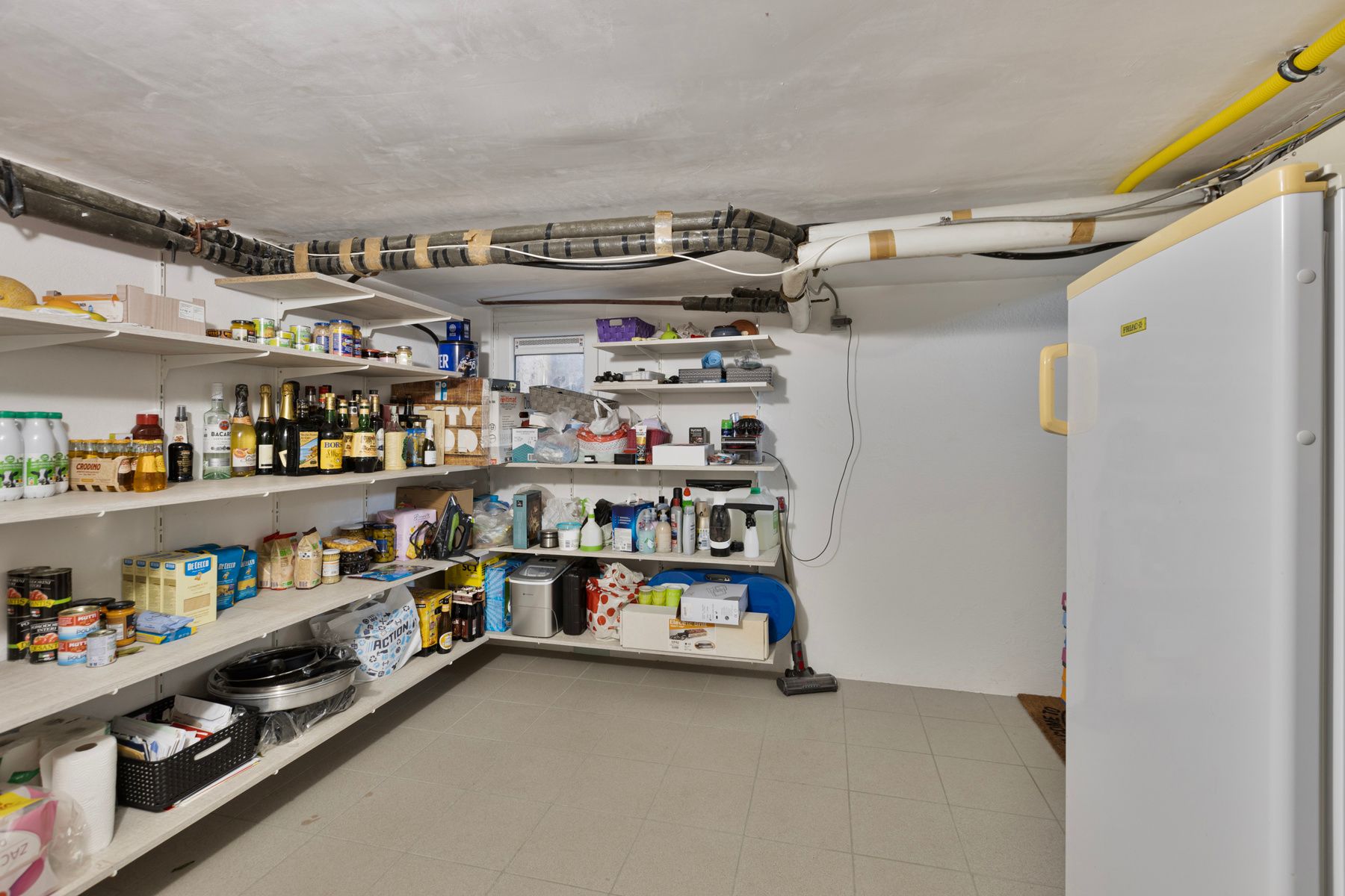 Ruim en stijlvol familiehuis, 4 Slaapkamers, grote tuin.  foto 32