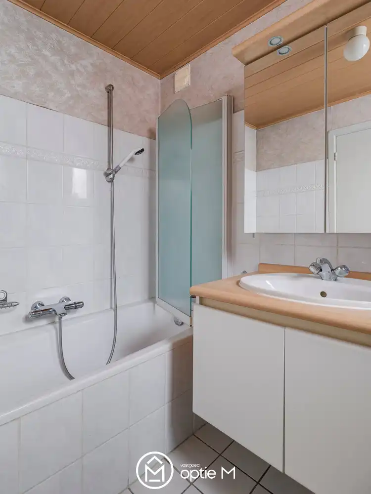 Charmante woning te koop in Bilzen-Hoeselt – verrassend ruim en met veel potentieel foto 28