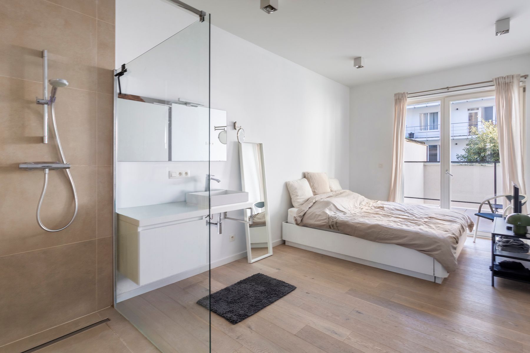 Modern 1 slpk appartement met zicht over het Verbindingsdok foto 5