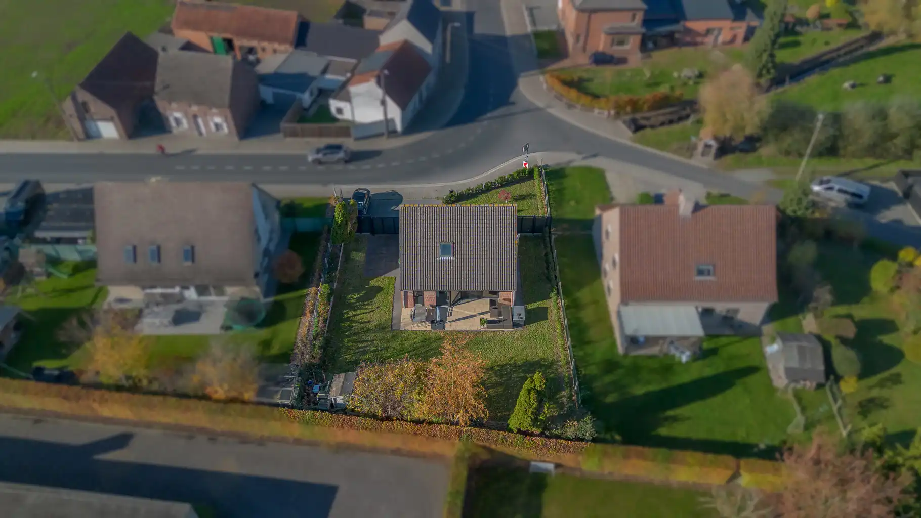 Charmante villa met 3 slpk, garage en zuidwest gelegen tuin foto 22