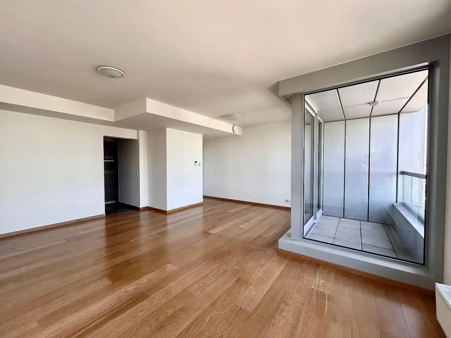 1 slpk appartement met terras op de 16de verdieping foto 4