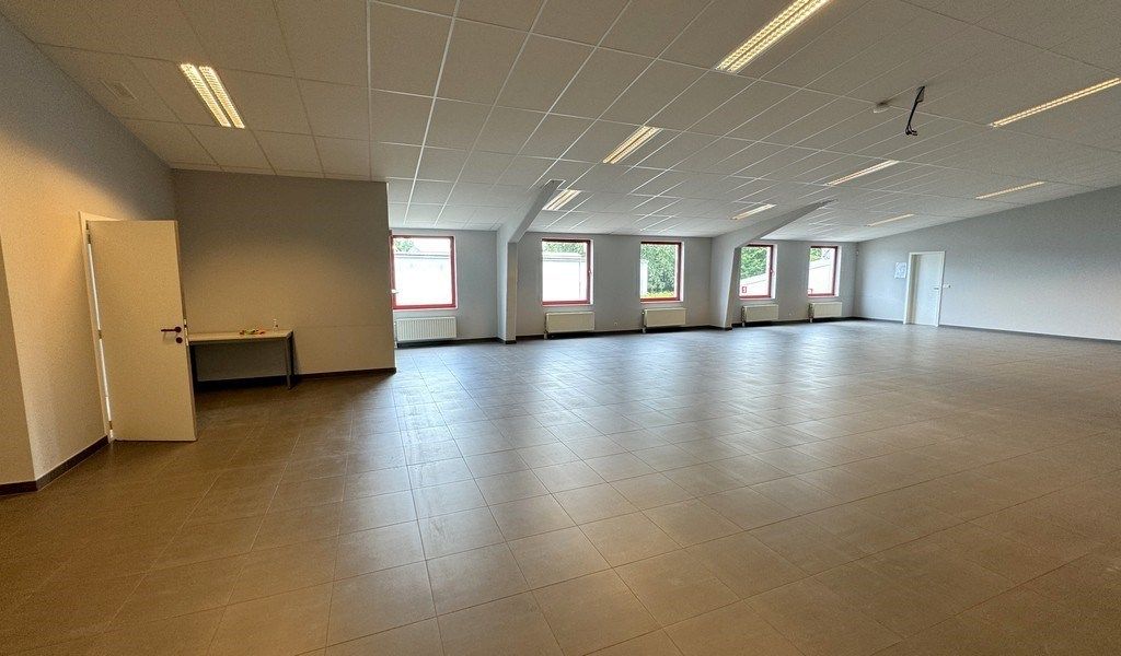 Bedrijfspand te huur in KMO-zone nabij N16 te Bornem foto 23