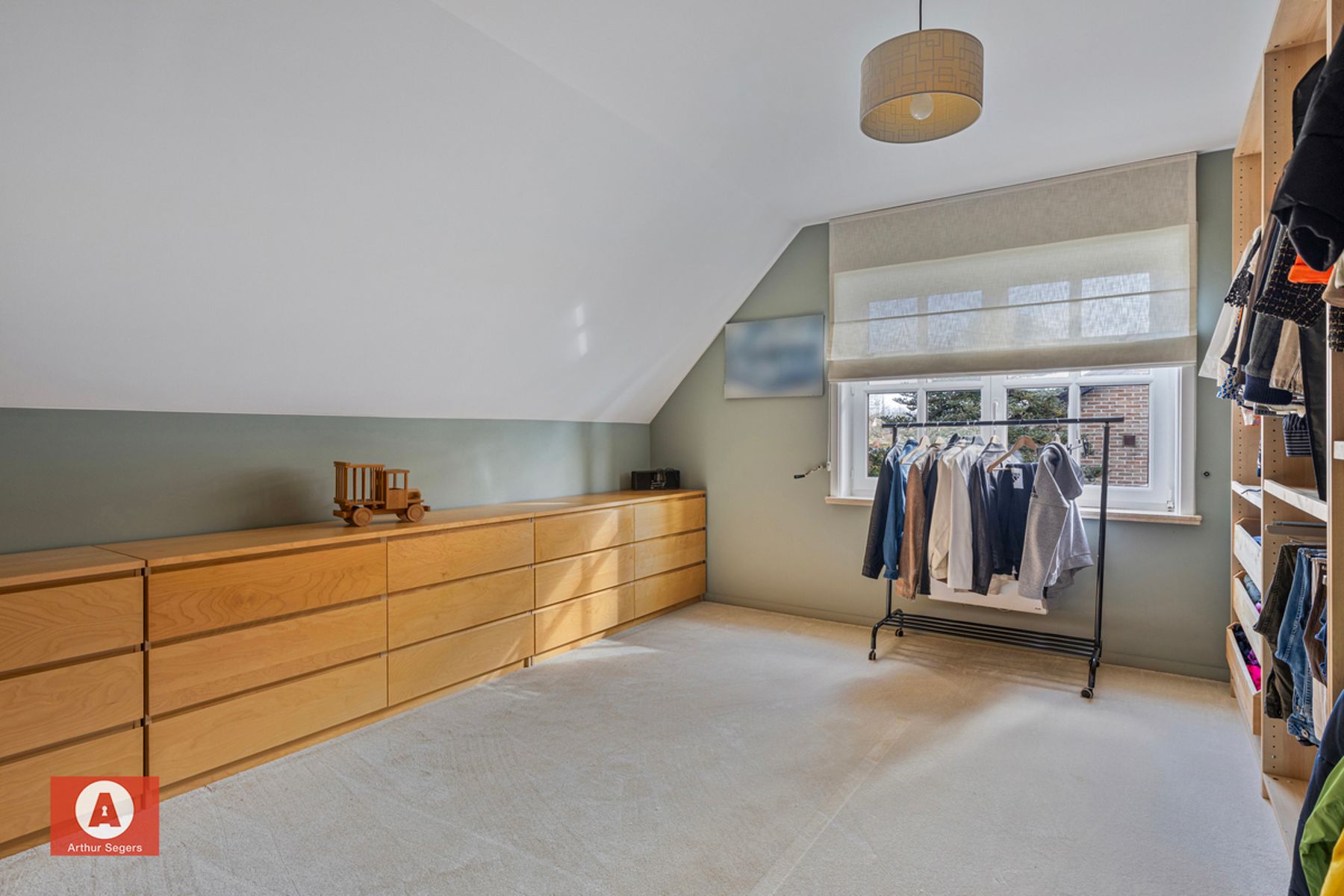 Ruime open bebouwing met 4 slaapkamers op 10 are foto 17