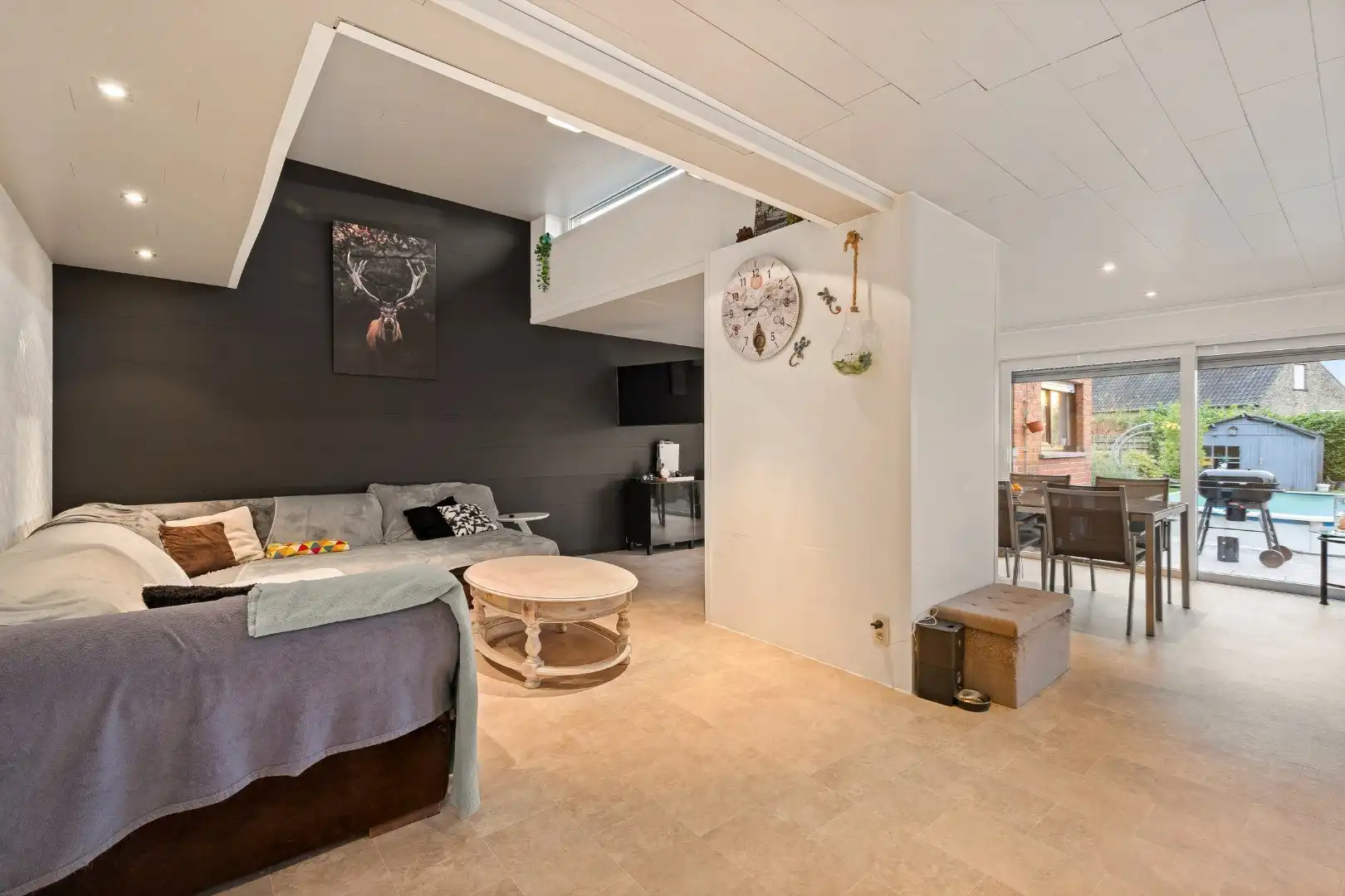 Instapklare halfopen woning met 5 slaapkamers, zonnige tuin en garage in Roeselare foto 3