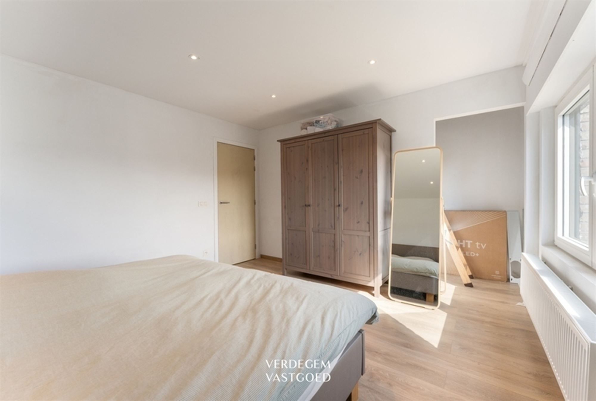 Ultragezellige en instapklare woning in het hart van Wippelgem foto 15