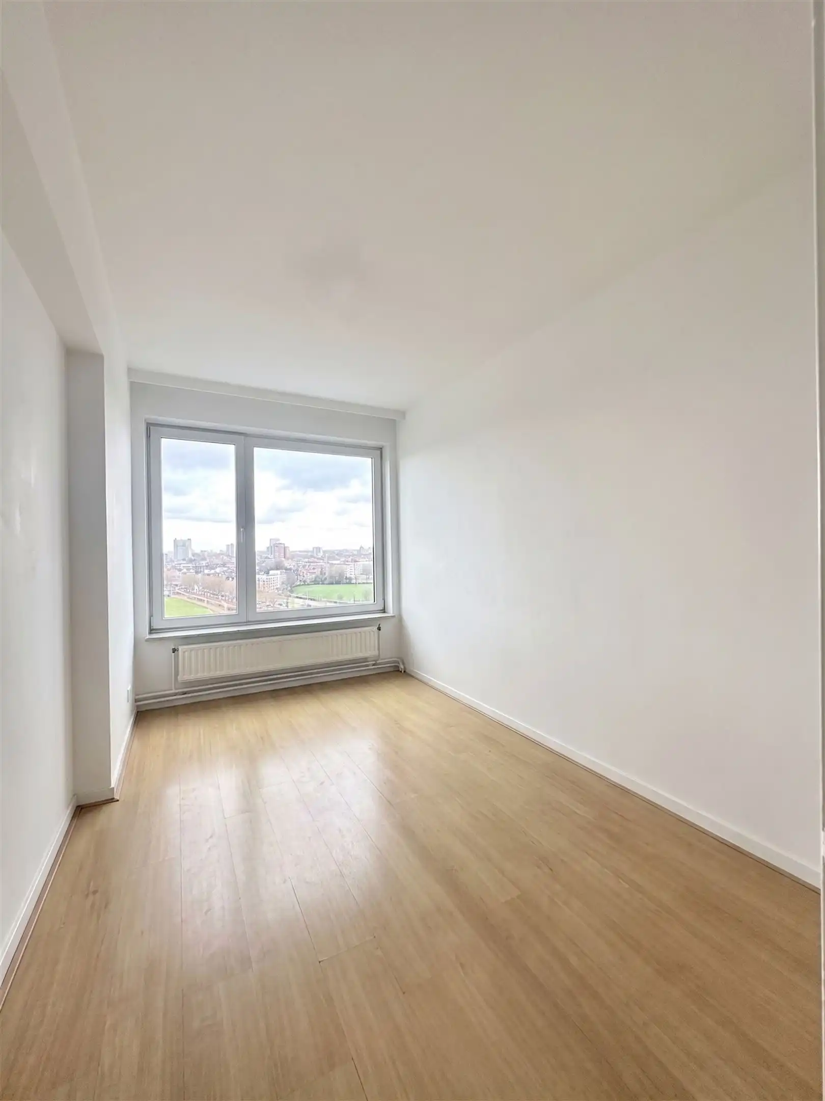 Hoekappartement (12e verdieping) met 3 slaapkamers foto 12