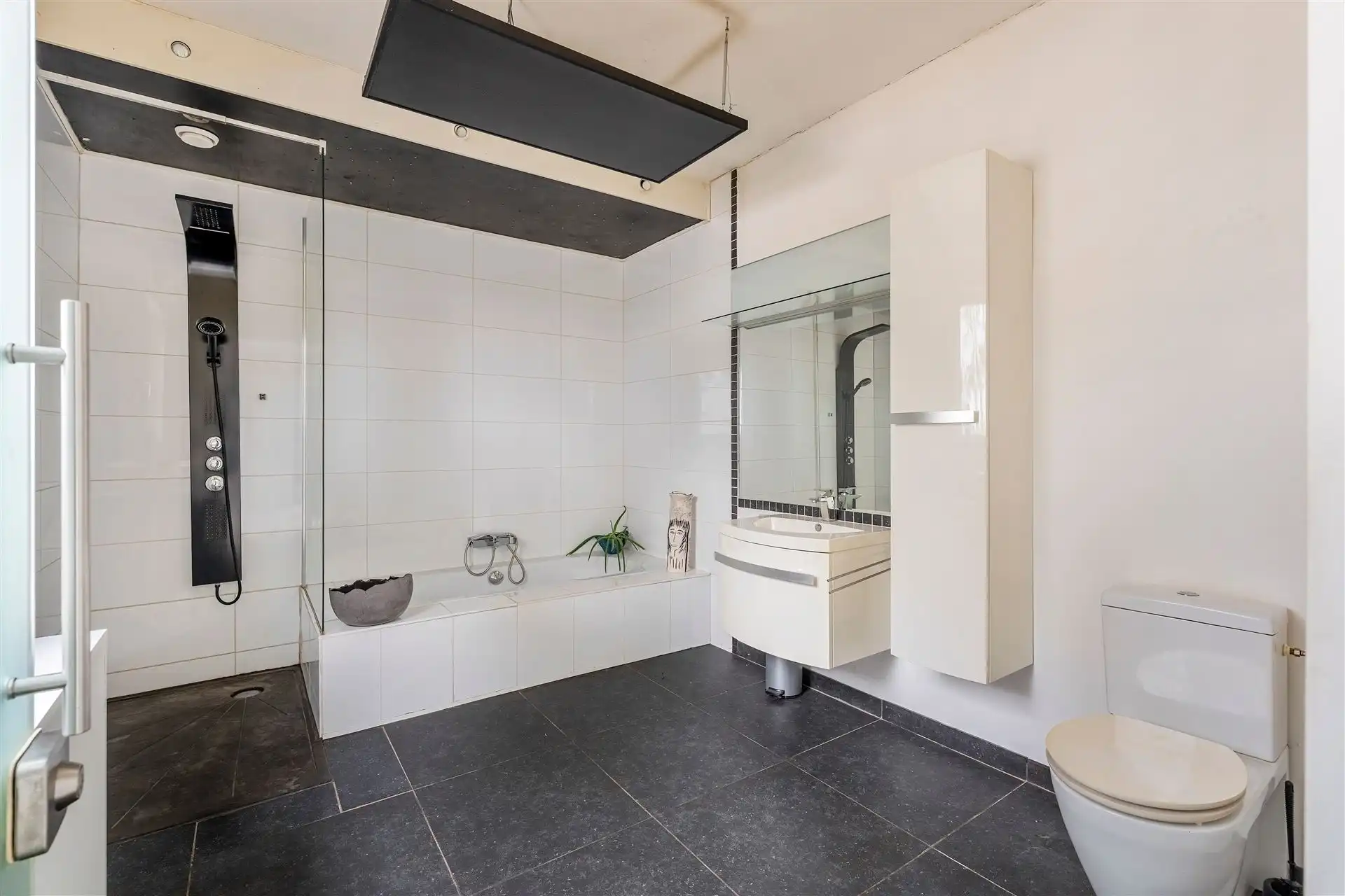 Unieke villa met uitzonderlijk potentieel op toplocatie! foto 21