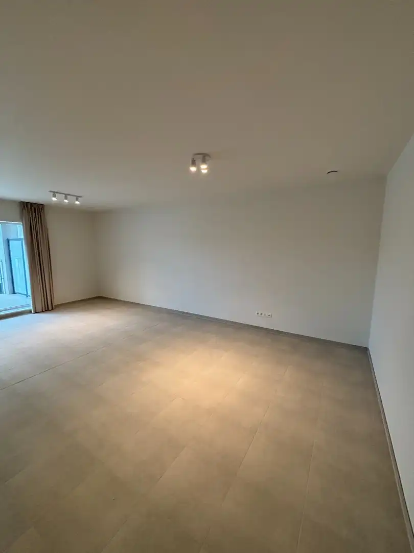 Nieuwbouw 2-slaapkamerappartement met terras foto 23