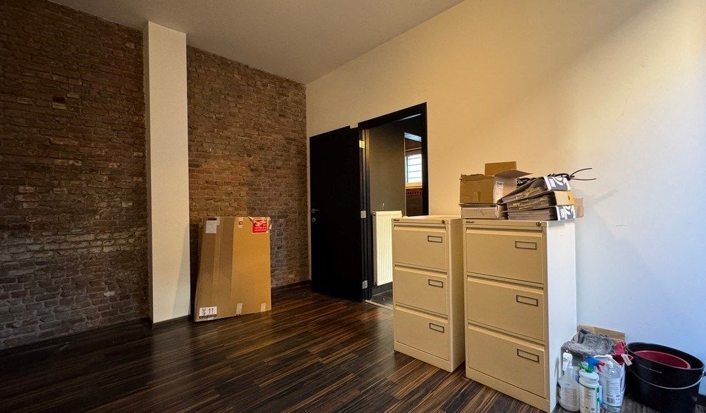 Kantoorruimte te huur op zichtlocatie langs N155 te Berchem foto 11