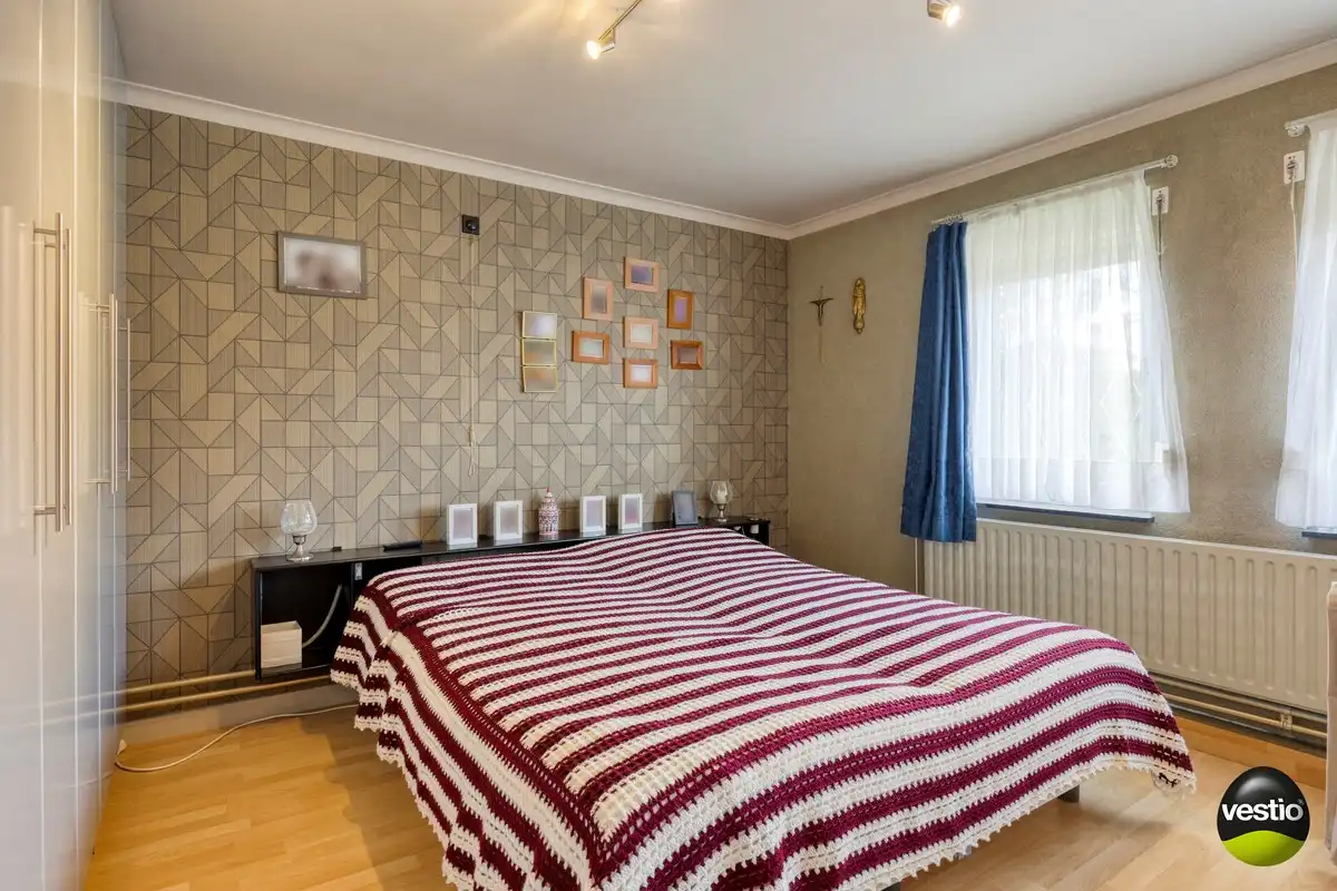 Gezinswoning met 3 slaapkamers, bureau en energiezuinige voorzieningen op toplocatie in Heusden-Zolder foto 18