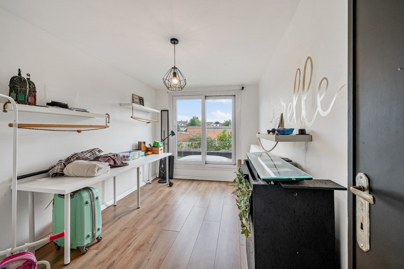Instapklare woning te Sint-Amandsberg foto 17