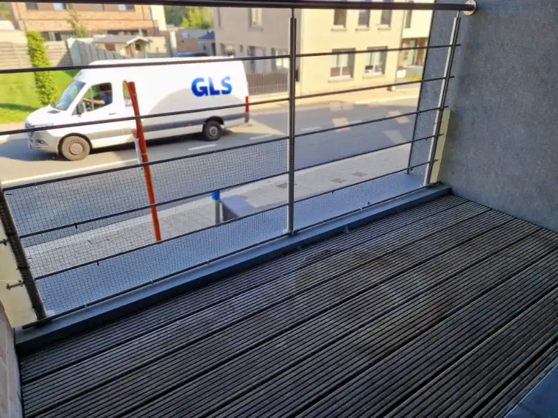 Gezellig appartement met twee slaapkamers, garage en groot terras foto 7