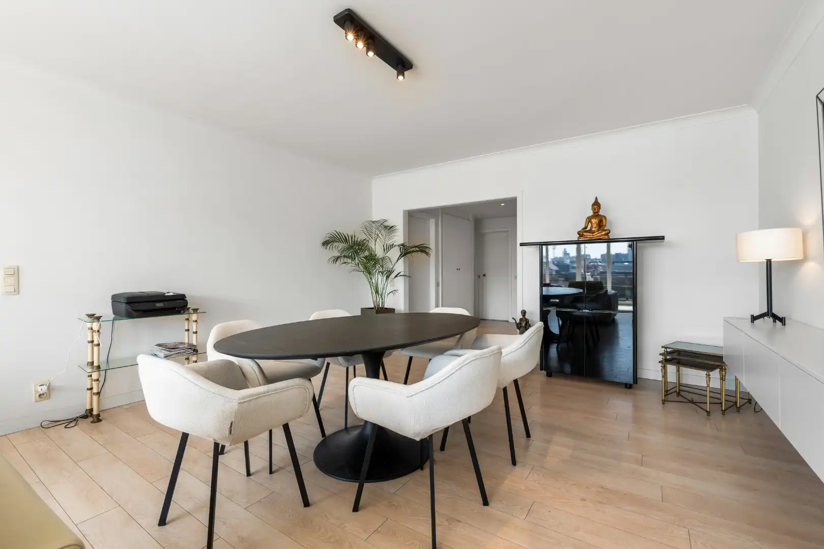 Ruim 2-slaapkamerappartement van 113 m² met open zicht op het Wapenplein – absolute topligging - gunstig EPC! in hartje Oostende foto 6
